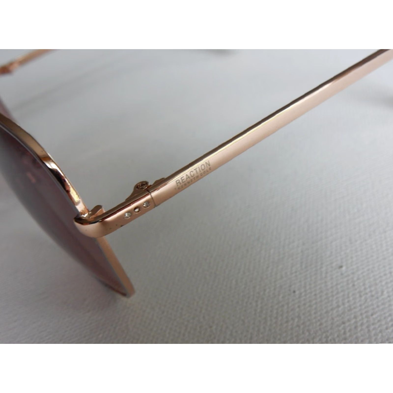 Kenneth Cole VINTAGE Kenneth Cole Sunglasses Women Gold Small Scratched Lenses 80s Size ONE SIZE - 4 Thumbnail