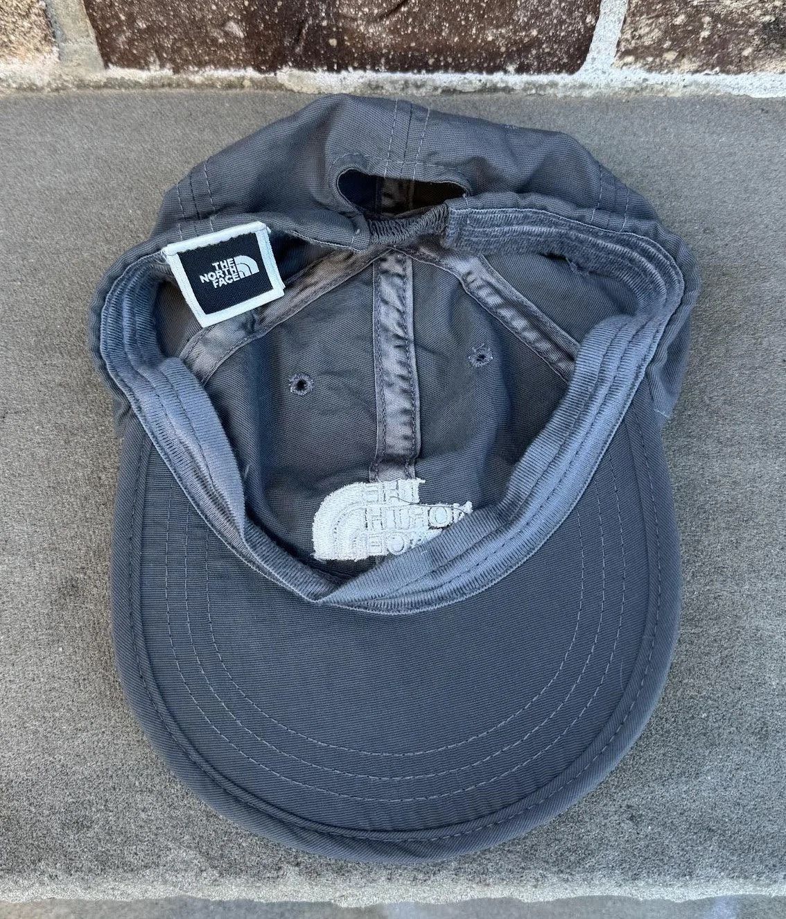 The North Face Vintage The North Face Grey Nylon Hat Size ONE SIZE - 2 Thumbnail