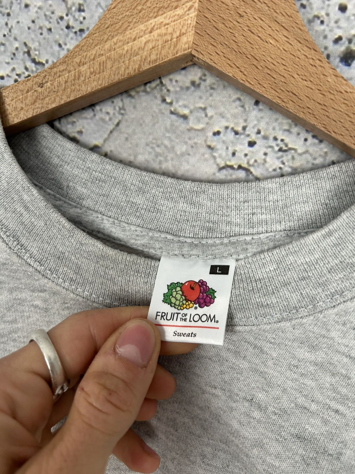 Fruit Of The Loom Vintage Baggy FOTL Basic Crewneck Streetwear Hype Skate Size US L / EU 52-54 / 3 - 4 Thumbnail
