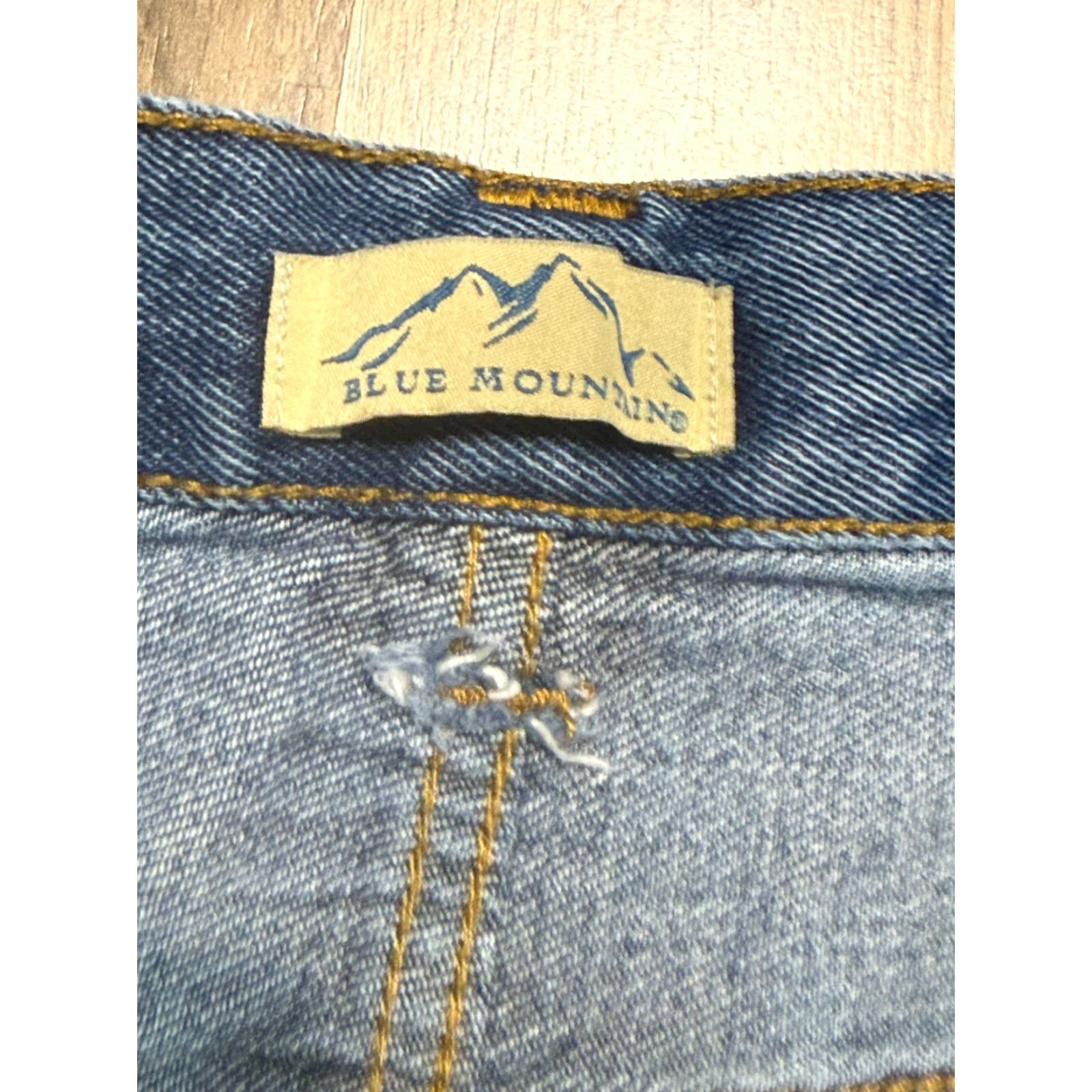 The Mountain VINTAGE? No — Blue Mountain Jeans Mens Size 34x34 Blue Denim Straight Leg 5-Pocket Pockets Beltless Zip Inseam 34 Adult Mens Size US 34 / EU 50 - 5 Thumbnail