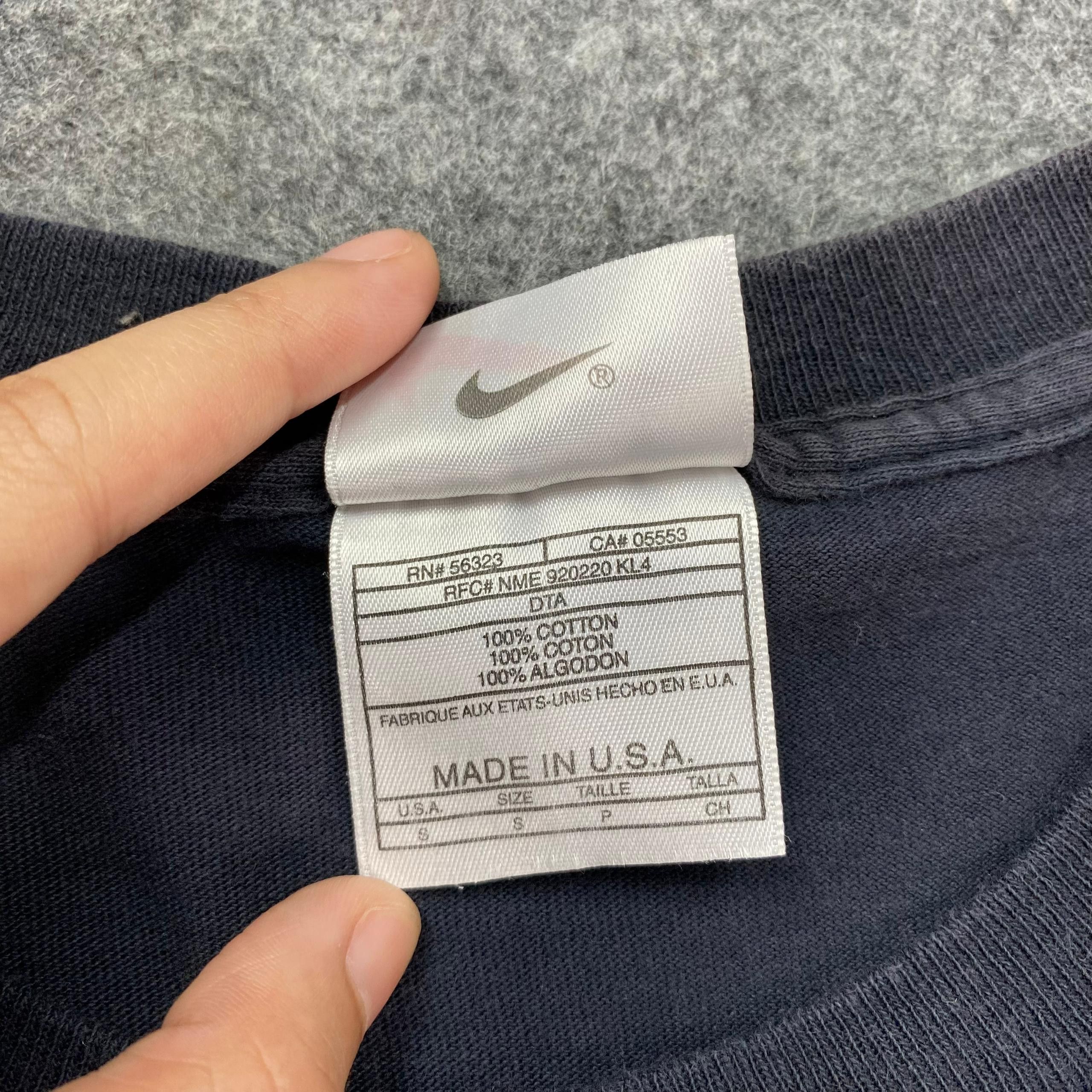 Nike Vintage Nike Sport Tshirt Size US L / EU 52-54 / 3 - 10 Thumbnail