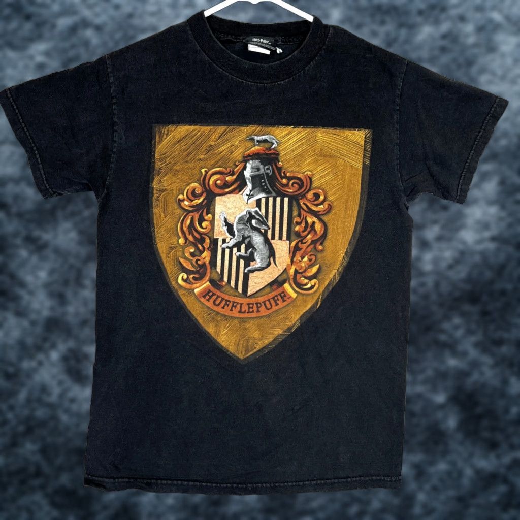 Vintage A1 Harry Potter Hufflepuff Shield Shirt Adult Small Black Movie Promo Mens Size US S / EU 44-46 / 1 - 1 Thumbnail