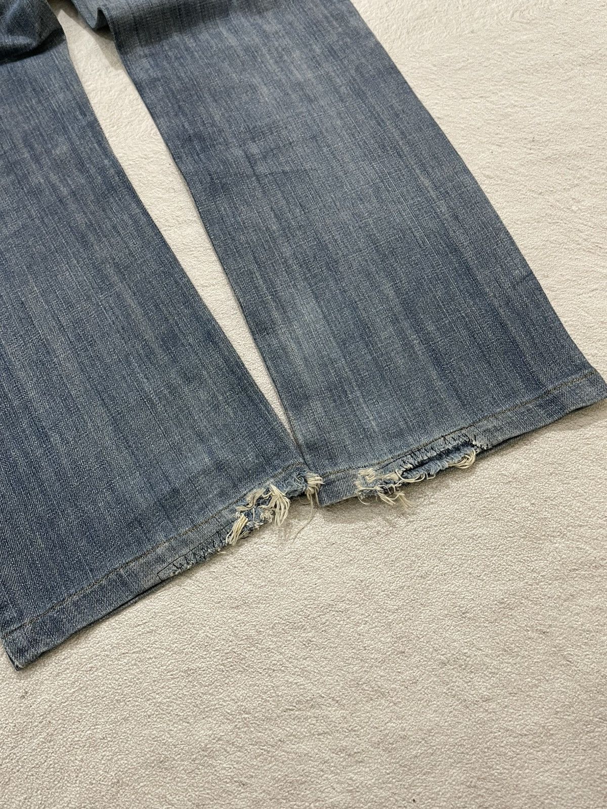 Japanese Brand 2000s Distressed Washed Blue Jeans Y2K Size US 29 - 13 Thumbnail