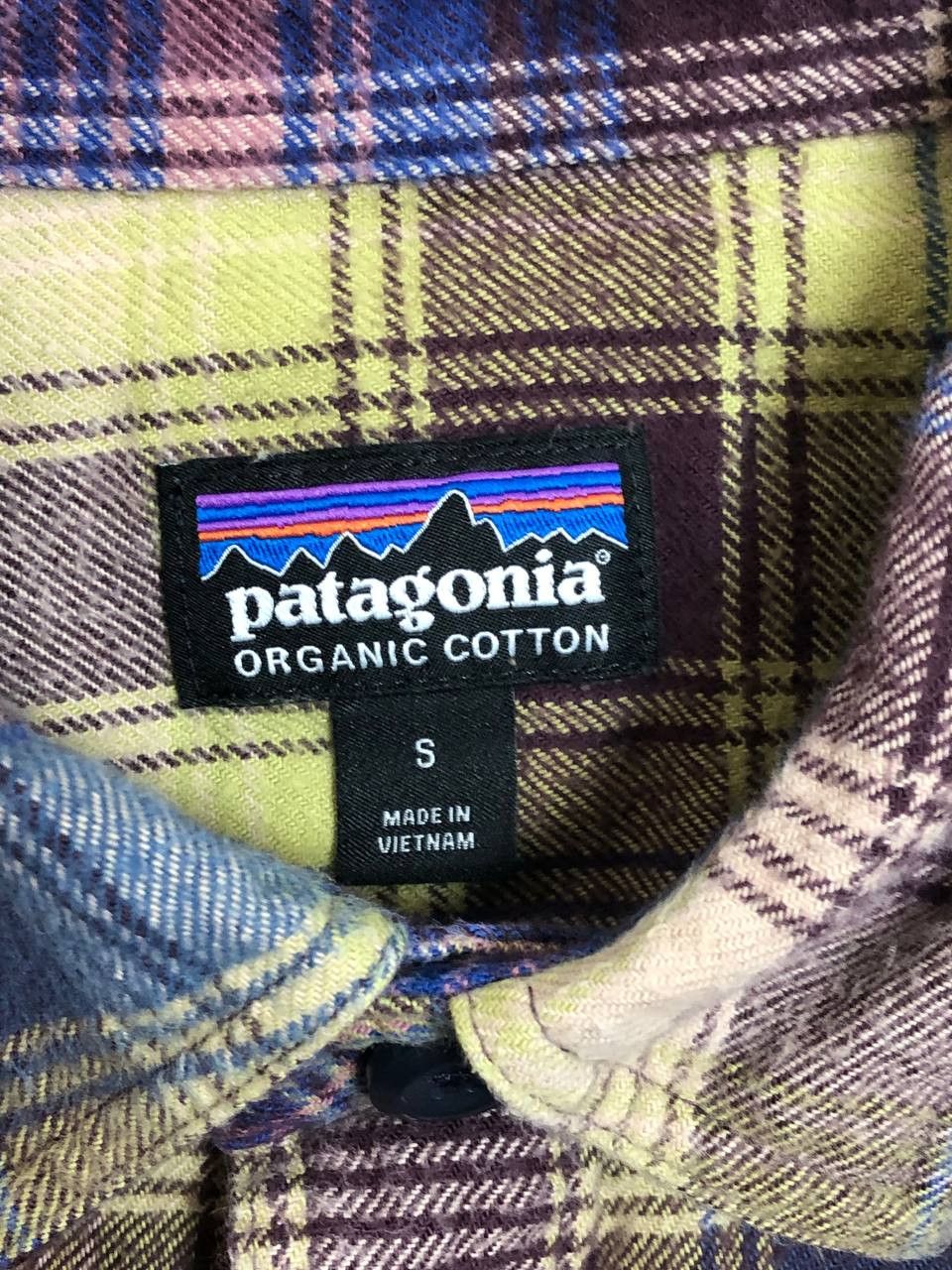 Patagonia Vintage Logo Patagonia Size S Shirt Streetwear Size US S / EU 44-46 / 1 - 6 Thumbnail