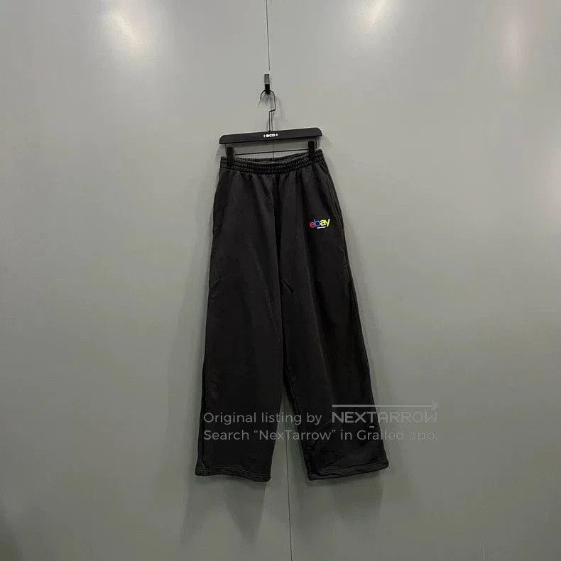 Balenciaga Balenciaga Black Distressed Casual Pants. Size US 26 / EU 42 - 1 Thumbnail