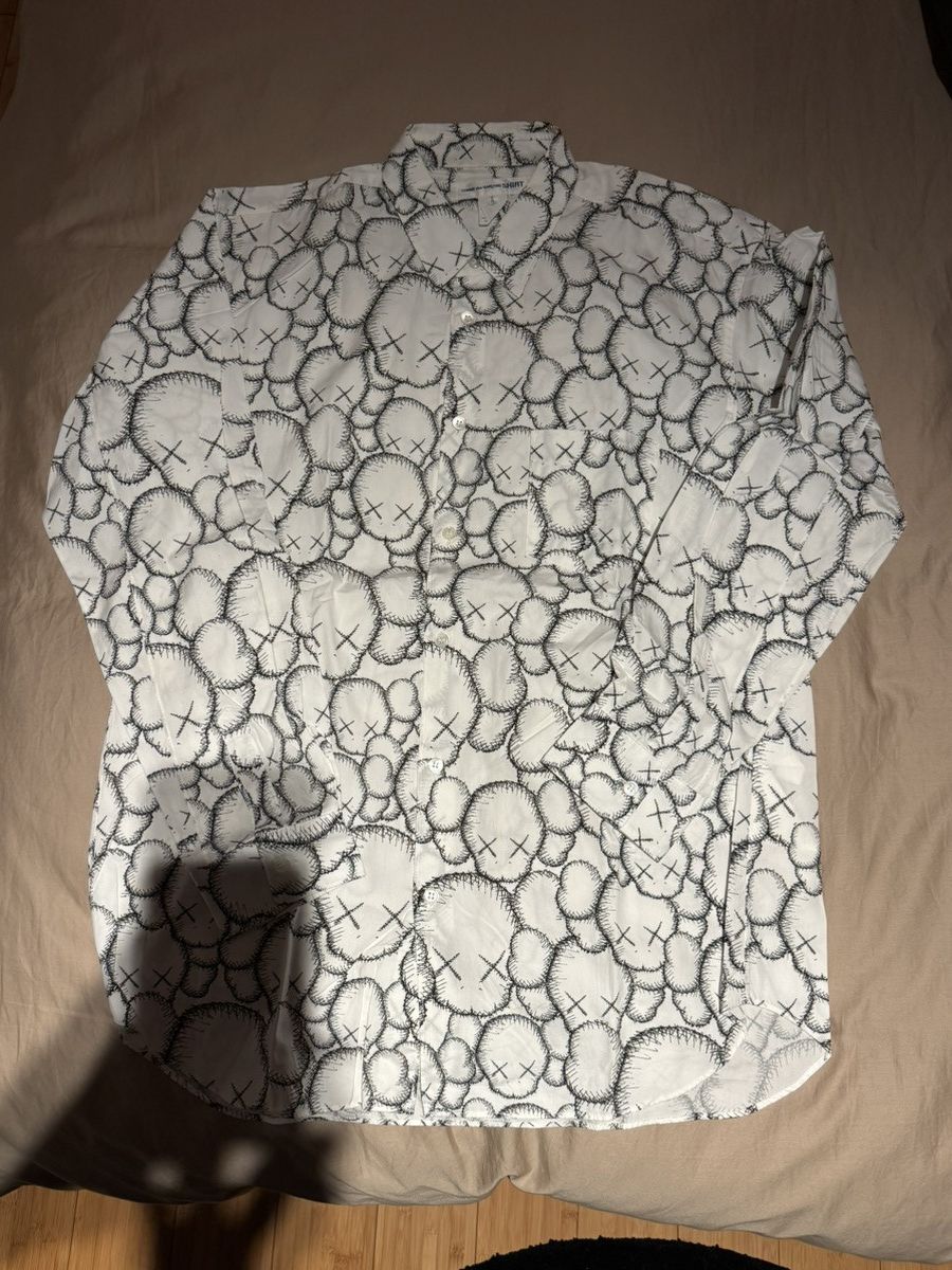 Comme des Garcons SHIRT × Kaws Kaws x Comme des Garçons Shirt Size US L / EU 52-54 / 3 - 8 Thumbnail