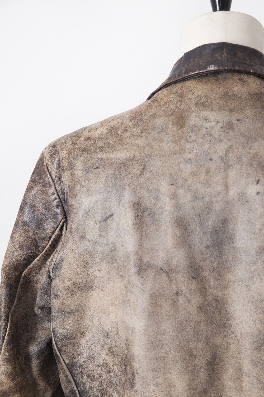 Vintage Vintage 1940's leather biker jacket Size US M / EU 48-50 / 2 - 5 Thumbnail
