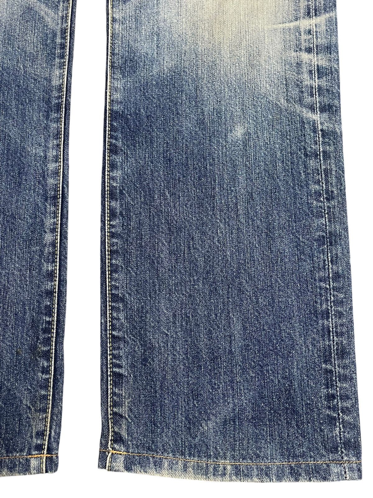 Uniqlo Vintage Japanese Uniqlo Blue Faded Wash Style Loose Jeans Size US 32 / EU 48 - 8 Thumbnail