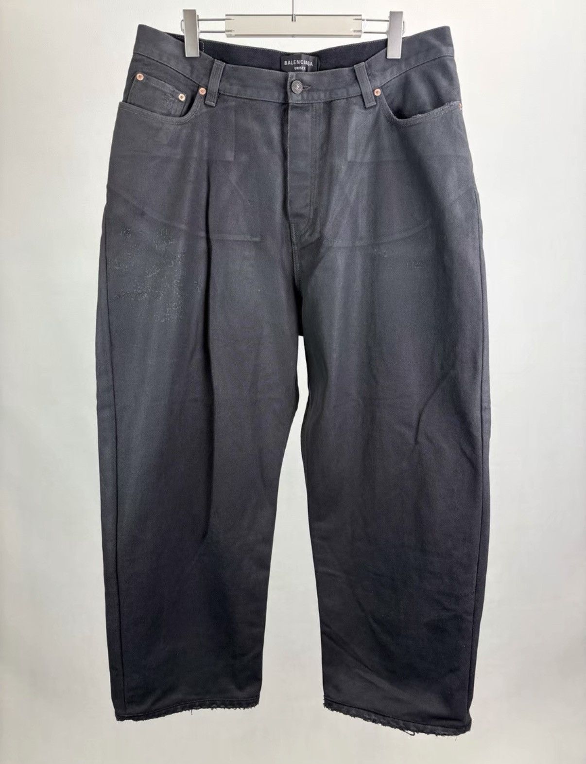 Balenciaga Brand New BALENCIAGA BAGGY Distressed Jeans K1 Size US 34 / EU 50 - 1 Thumbnail