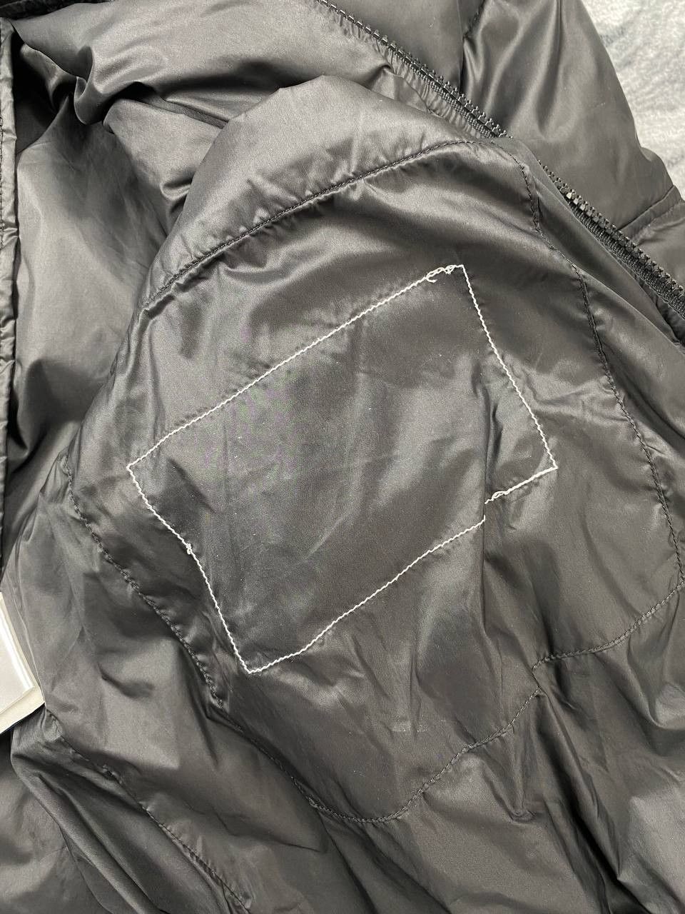 Moncler Vintage Moncler Maya Puffer Jacket Men Size 4 Black Size US XL / EU 56 / 4 - 12 Thumbnail