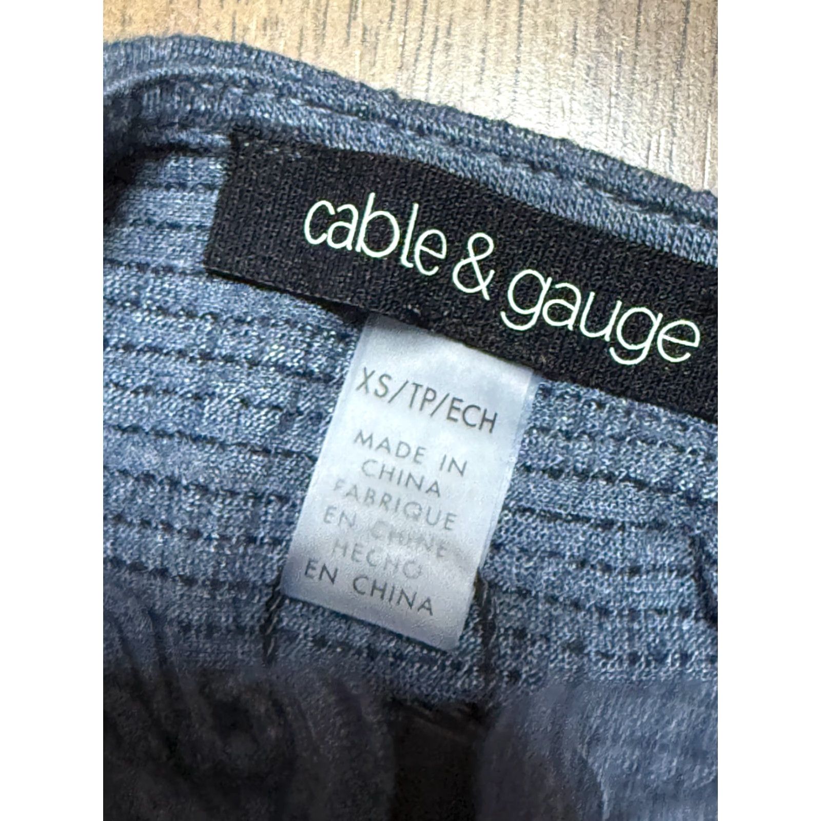Vintage Cable & Gauge Tank Top Women's XS Blue V-Neck Tassel Tank NWT Casual Modern Basic Sleeveless Shirt Size XS / US 0-2 / IT 36-38 - 5 Thumbnail