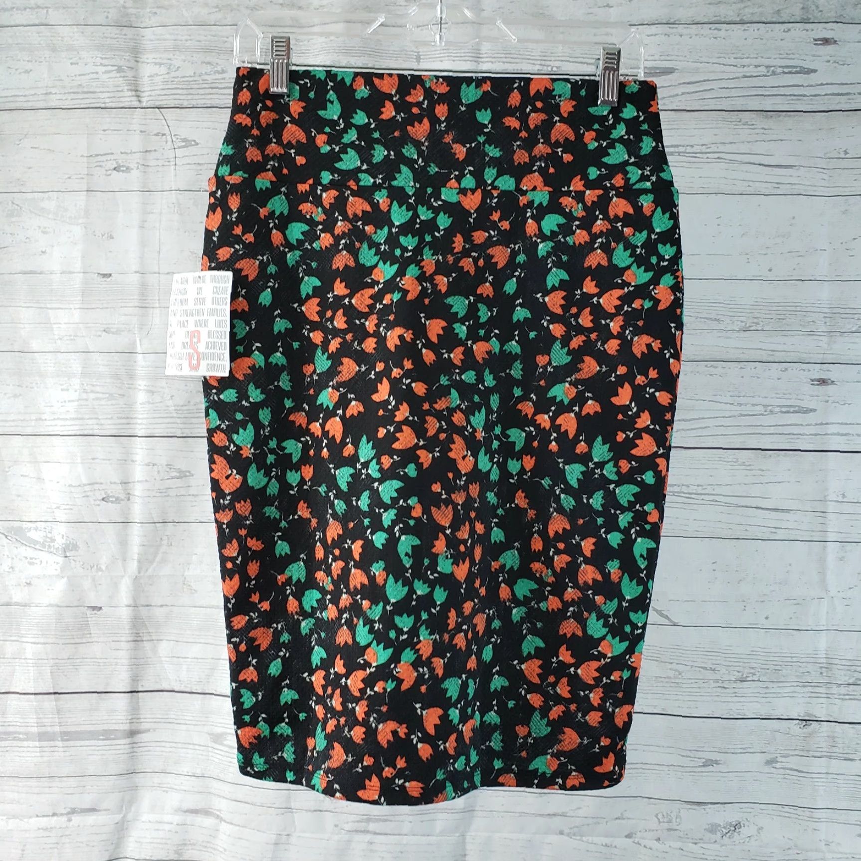 Vintage LuLaRoe Cassie Skirt Women S Black Floral Pull On Knee Length Size 28" / US 6 / IT 42 - 2 Thumbnail