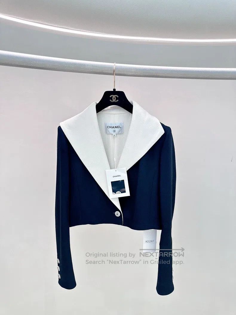 Chanel Chanel 22 Early spring lapel black and white colour-blocke Size XS / US 0-2 / IT 36-38 - 1 Thumbnail