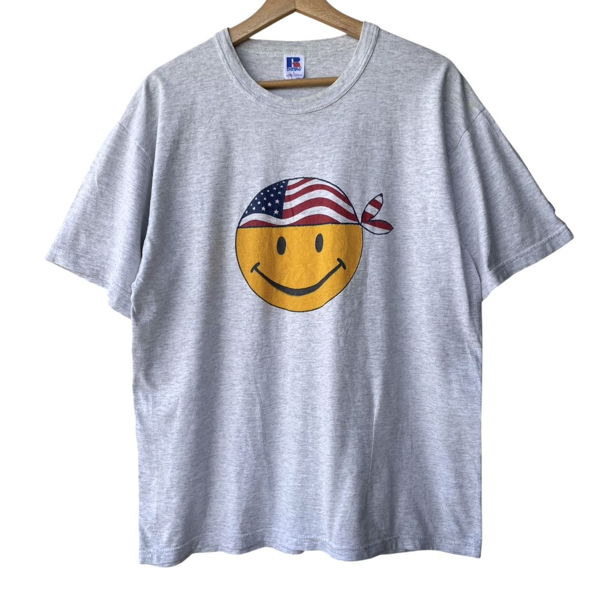 Russell Athletic Russell Athletic USA Vintage 1990s Smiley Tee Size US L / EU 52-54 / 3 - 1 Thumbnail
