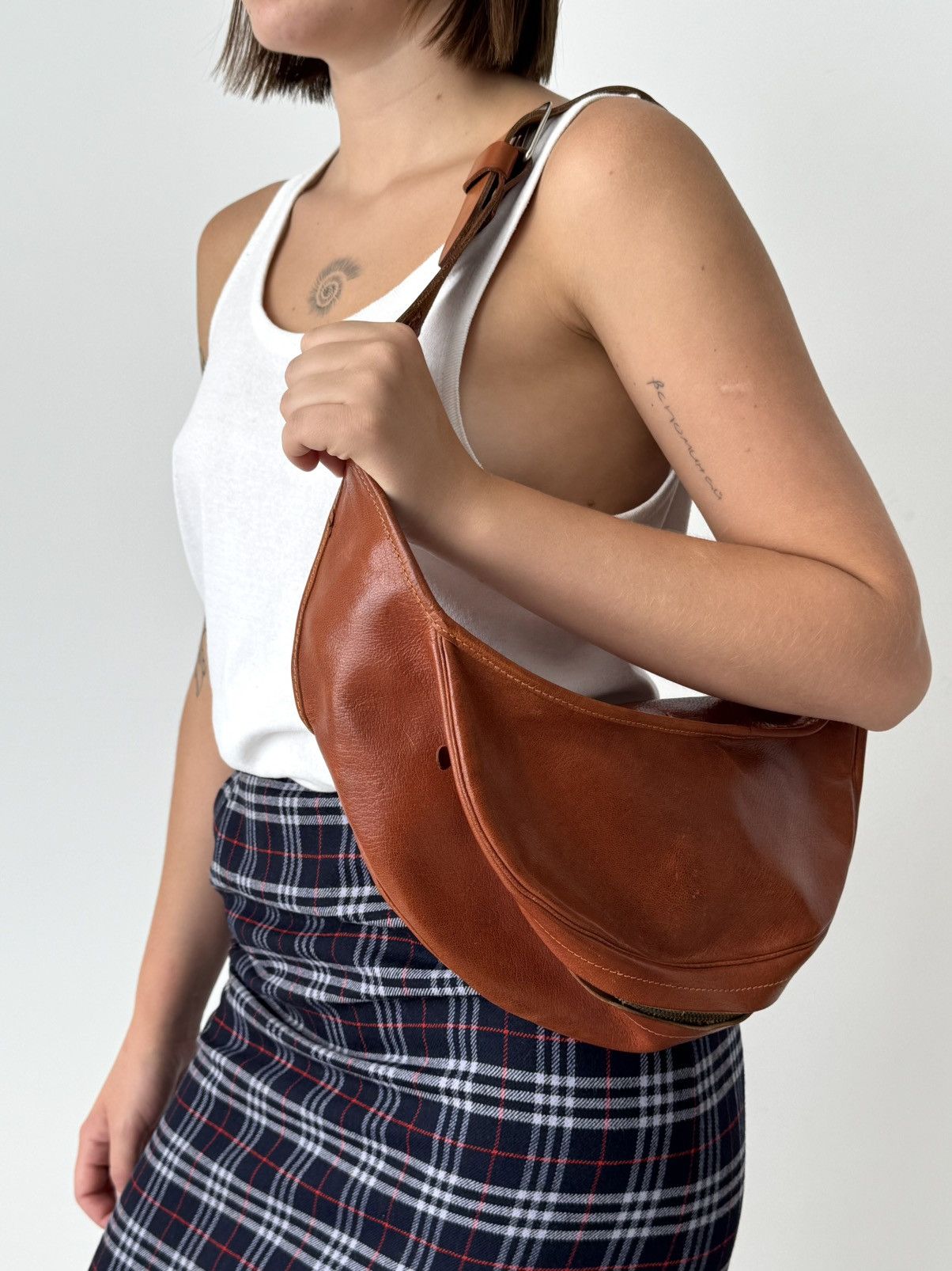 Vintage 1960s Vintage Swiss Made Leather Waist/Shoulder Bag Size ONE SIZE - 4 Thumbnail