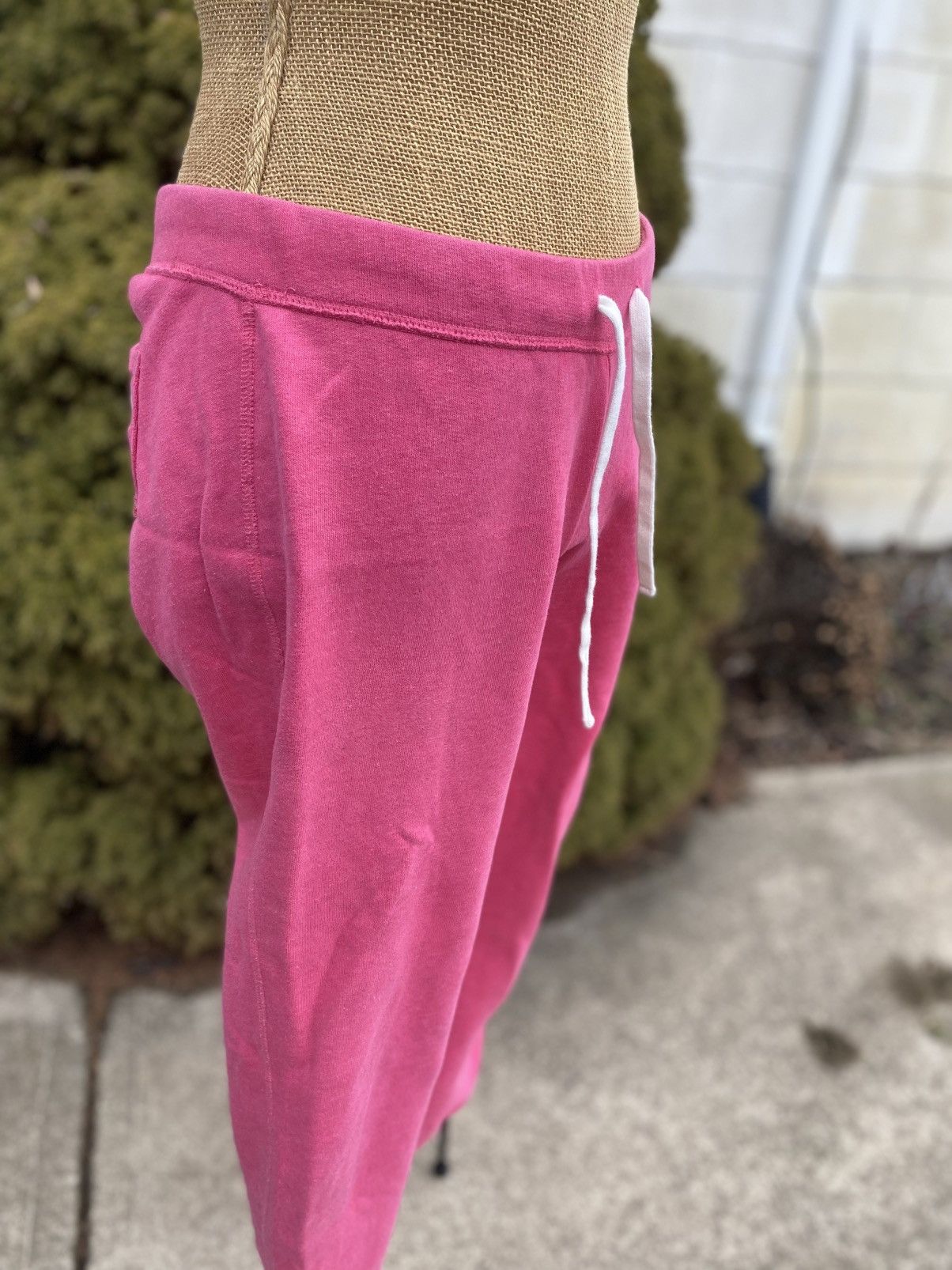Abercrombie & Fitch Vintage ‘09 Abercrombie & Fitch Jogger Sweatpants Pink S Size 26" / US 2 / IT 38 - 3 Thumbnail
