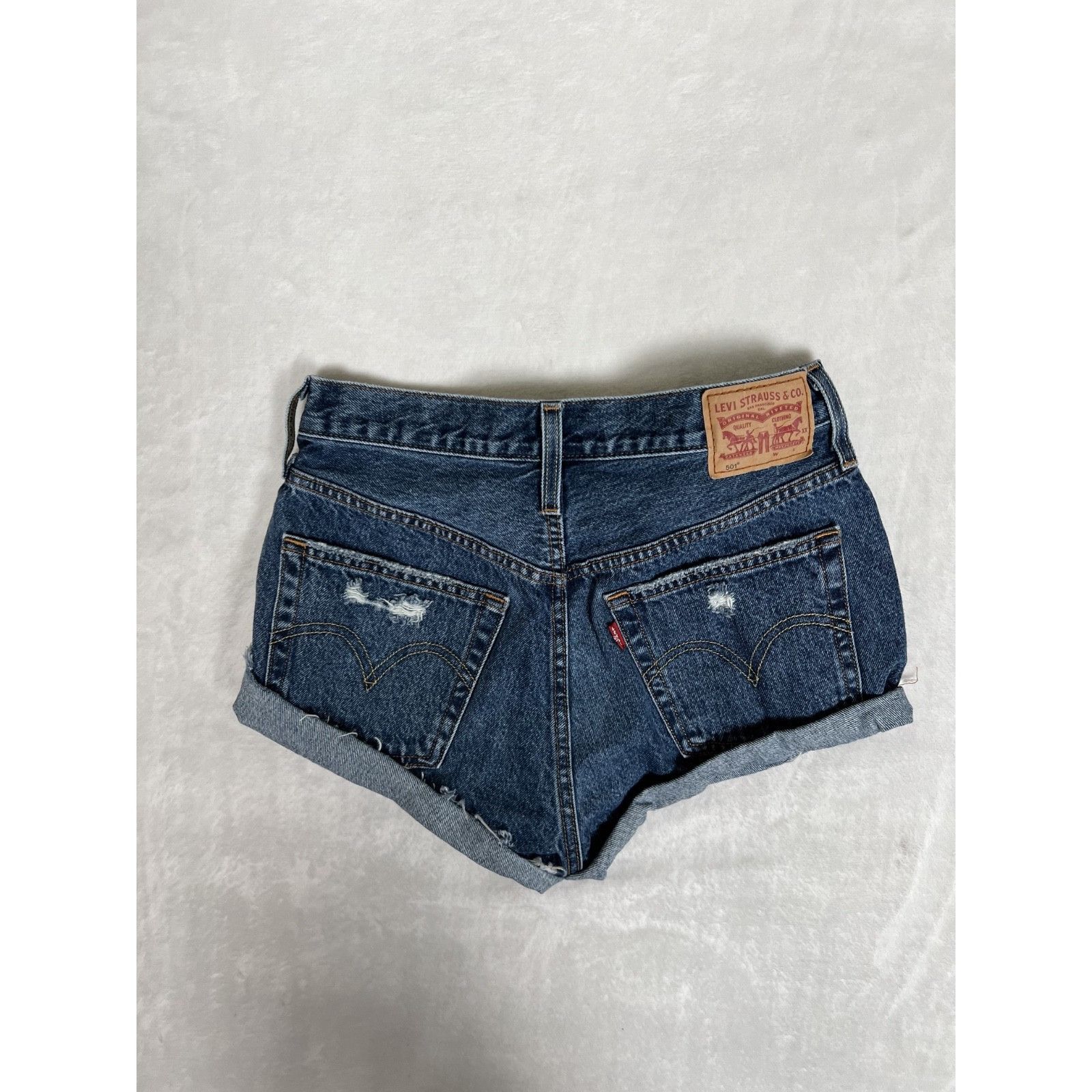 Levi's Levi’s 501 Denim Jean Shorts Size Waist 28 Blue Daisy Dukes Size 28" / US 6 / IT 42 - 5 Thumbnail