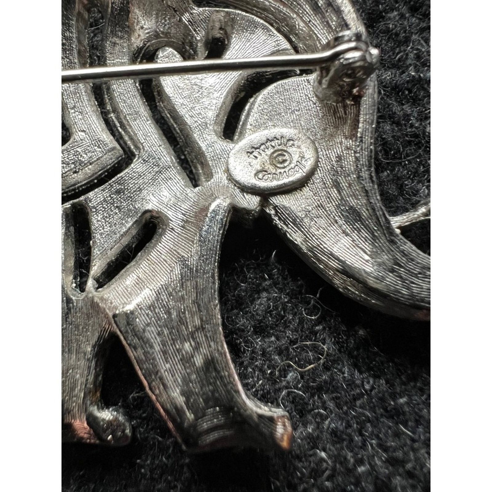 Other Vintage Hattie Carnegie (Rare) Rhinestone Elephant Brooch Size ONE SIZE - 4 Thumbnail