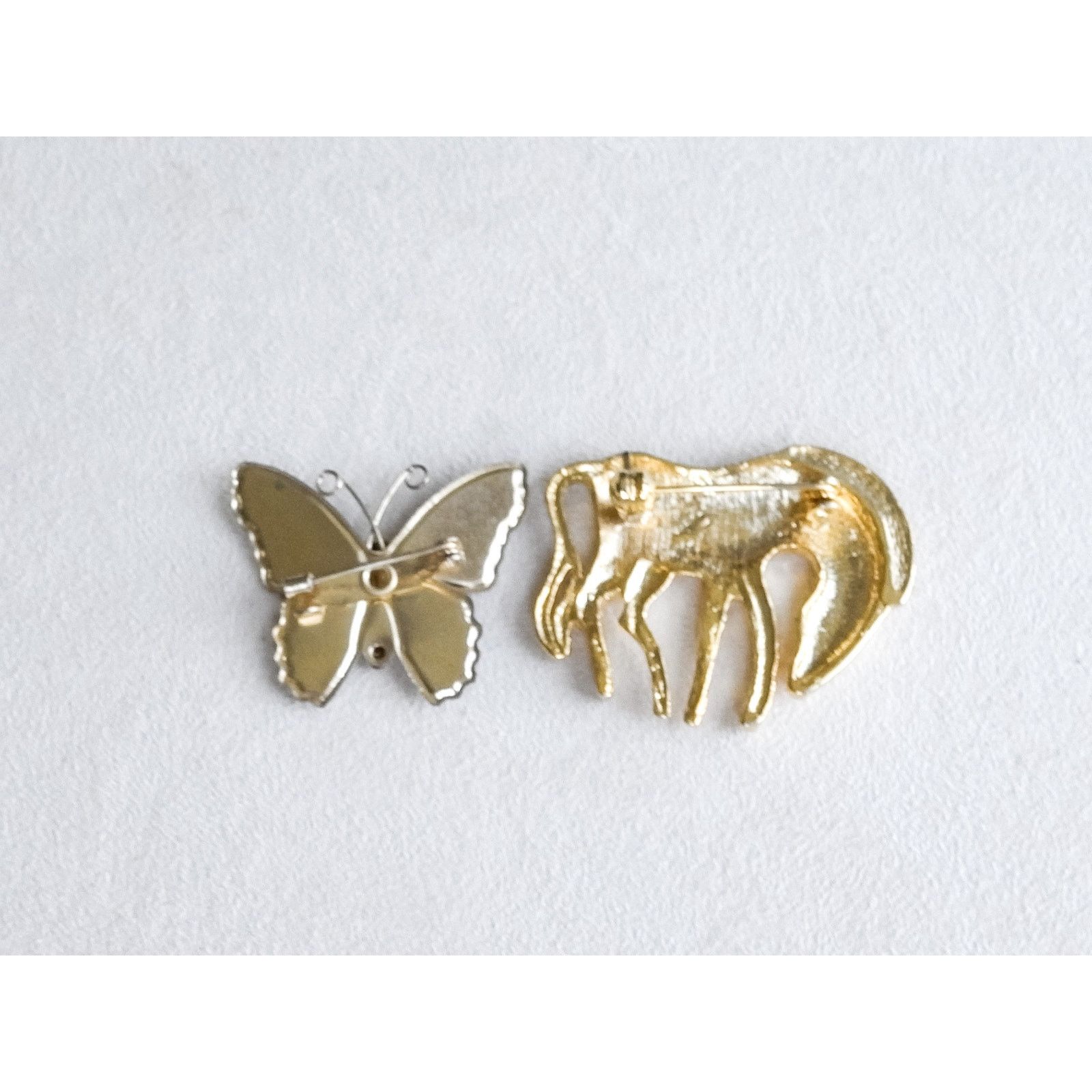 The Unbranded Brand Vintage Brooches 2 PC Gold Tone Zebra Purple Butterfly Size ONE SIZE - 4 Thumbnail