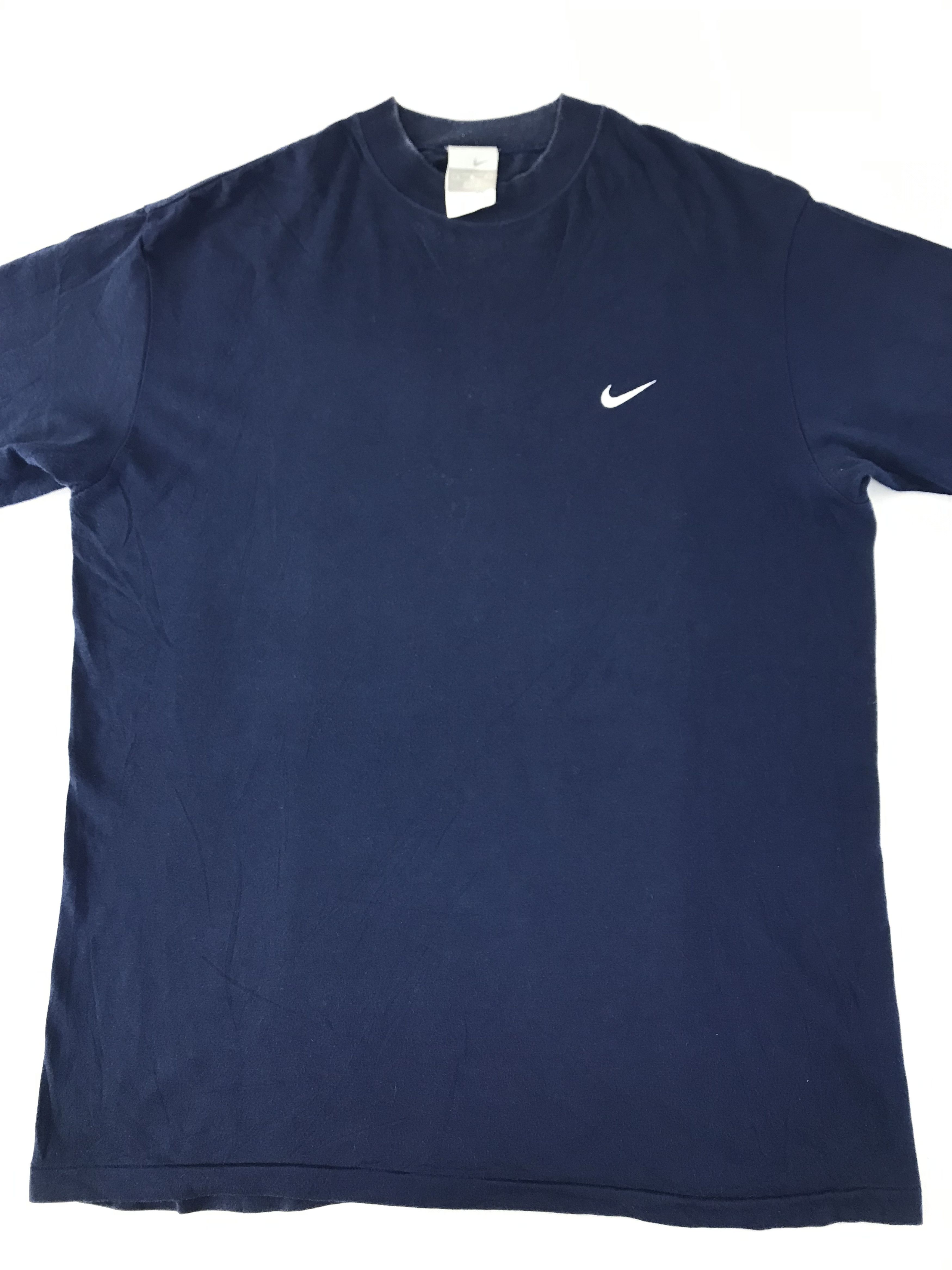 Nike Vintage Nike Minimalist Swoosh Logo Tee Size US M / EU 48-50 / 2 - 2 Thumbnail