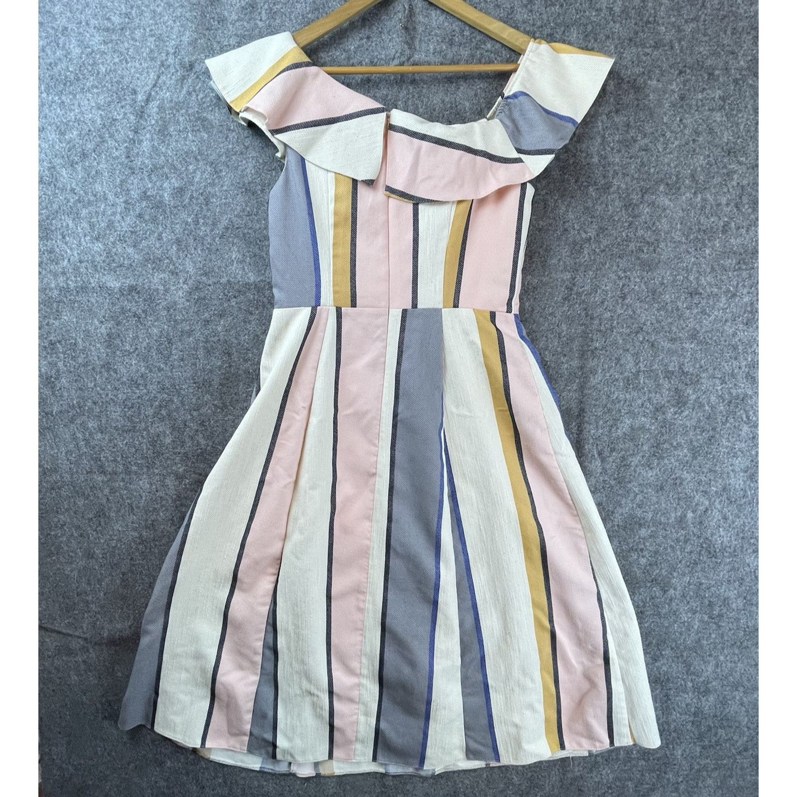 Asos Asos Day Dress 8 Pastel Pink One Shoulder Ruffle Summery Size M / US 6-8 / IT 42-44 - 2 Thumbnail