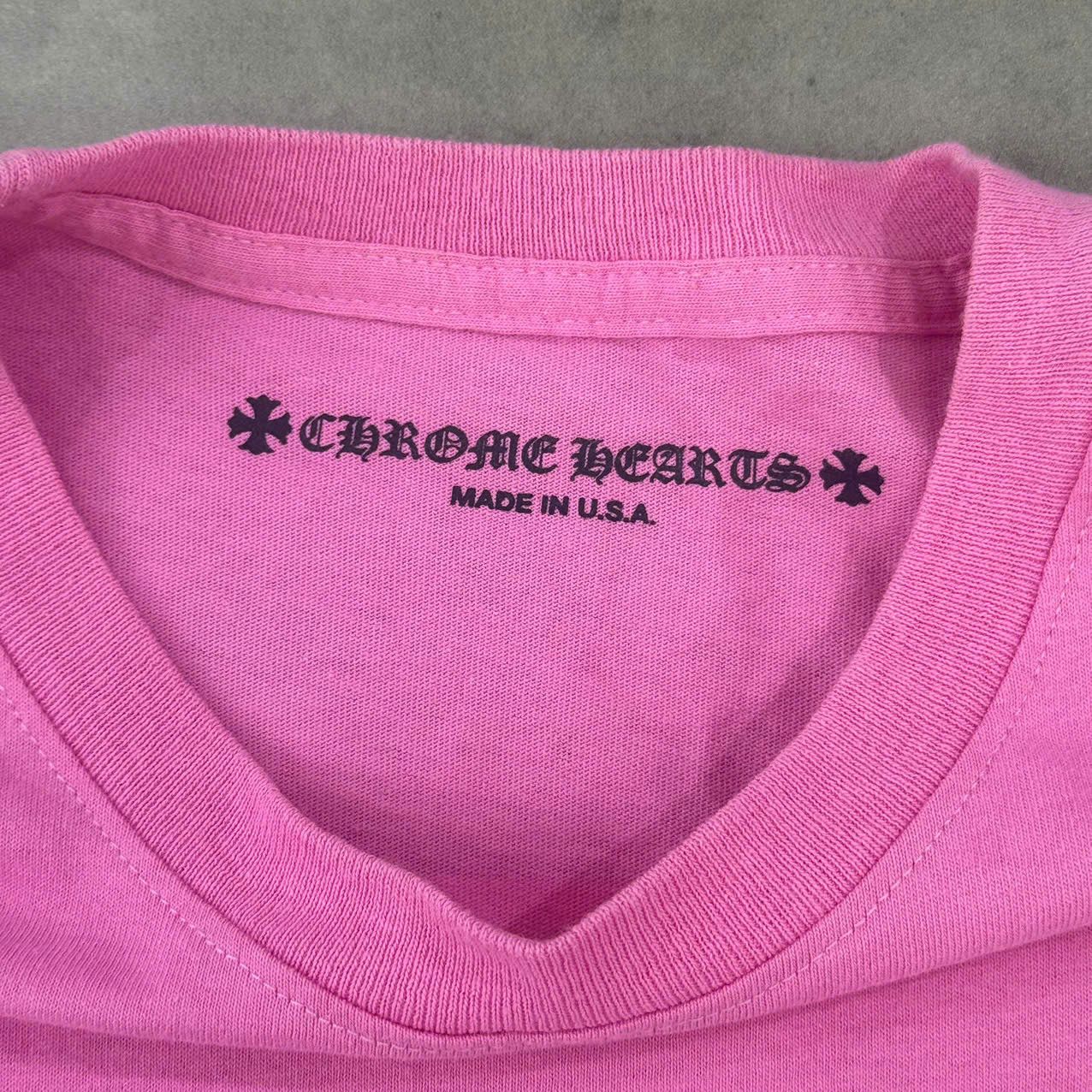 Chrome Hearts CHROME HEARTS Scroll Logo T-Shirt PINK Size US M / EU 48-50 / 2 - 5 Thumbnail