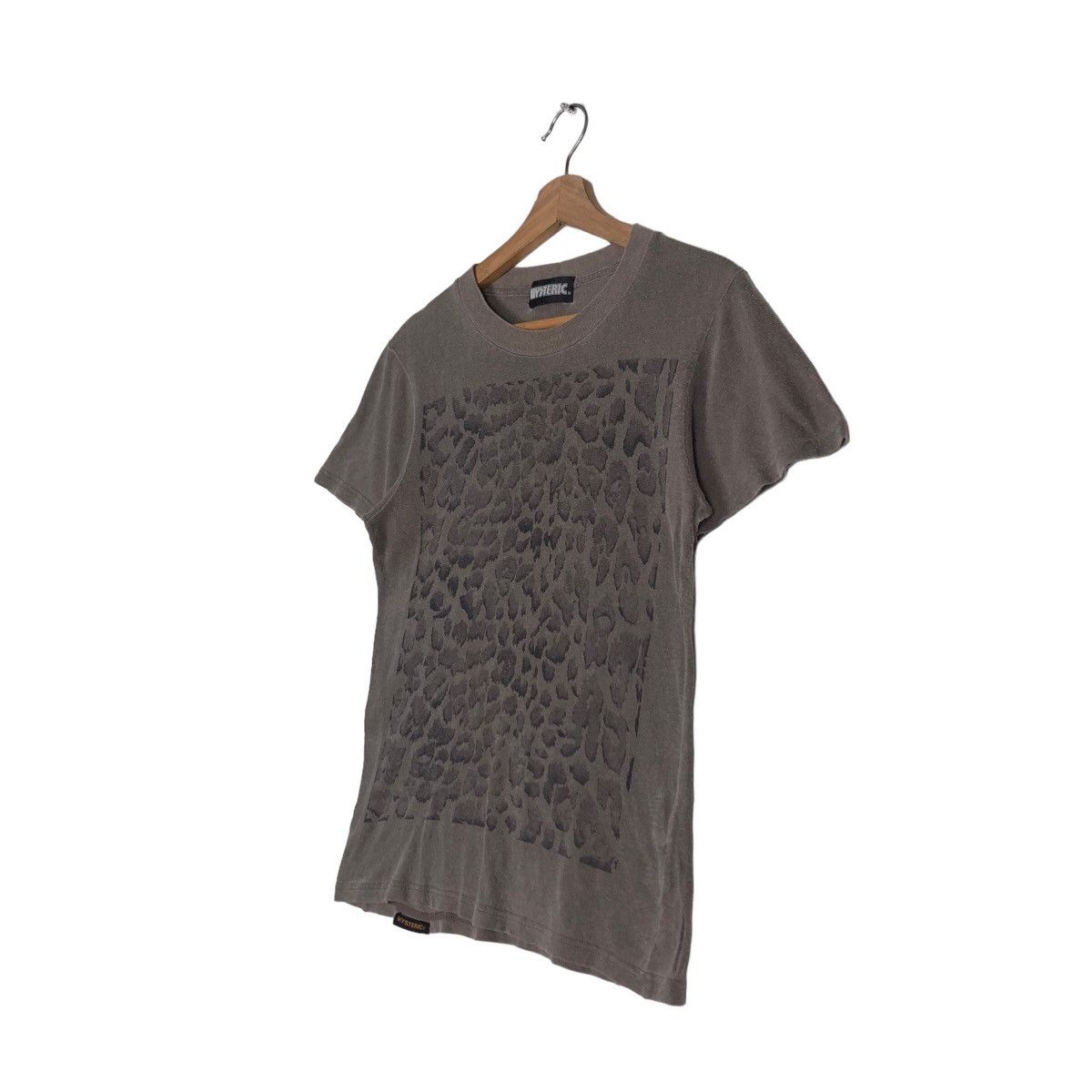 Hysteric Glamour 🔥Hysteric Glamour T-Shirt Short Sleeve Leopard Overprint Size US S / EU 44-46 / 1 - 2 Thumbnail