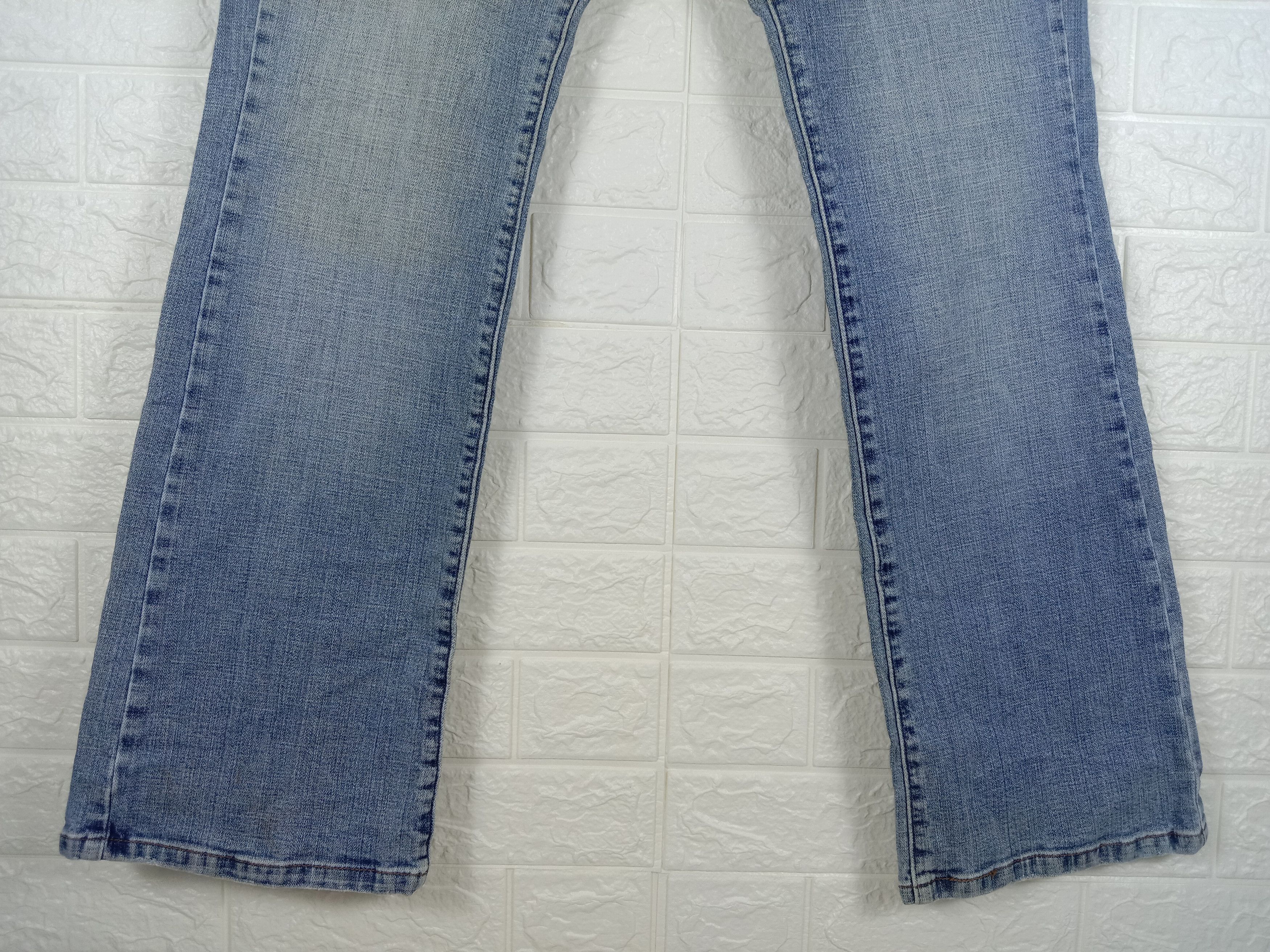 Levi's Vintage Levi's 545 Flare Jeans Light Wash Denim Size US 33 - 4 Thumbnail