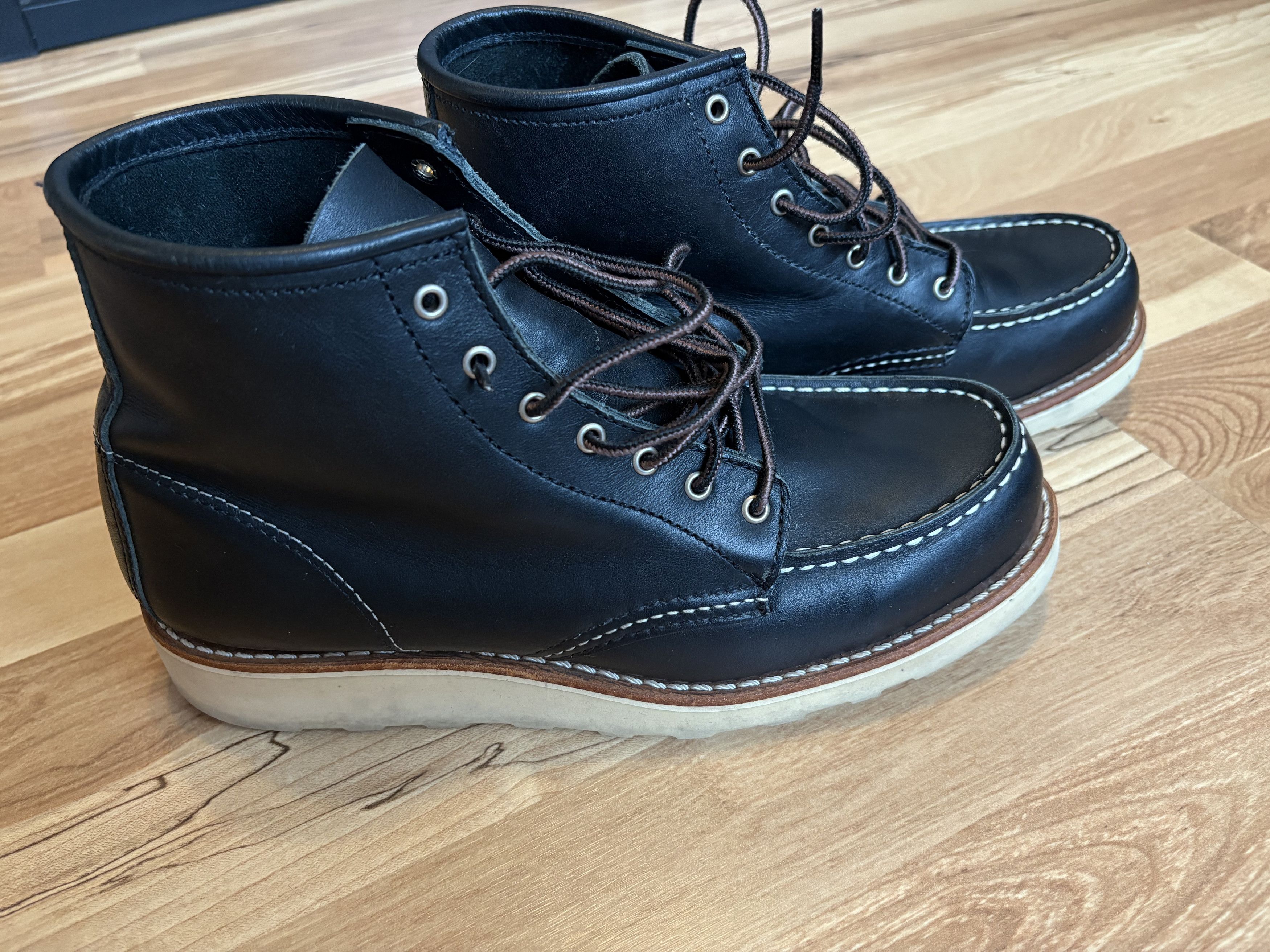 Red Wing Red Wing Women’s Heritage Classic Moc Boots Black Size US 8.5 / IT 38.5 - 4 Thumbnail