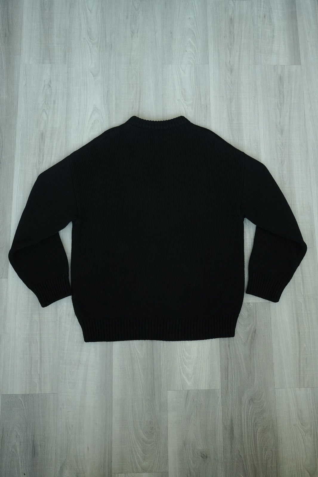 Balenciaga Balenciaga Oversized Crest Knit Sweater Size US S / EU 44-46 / 1 - 2 Thumbnail