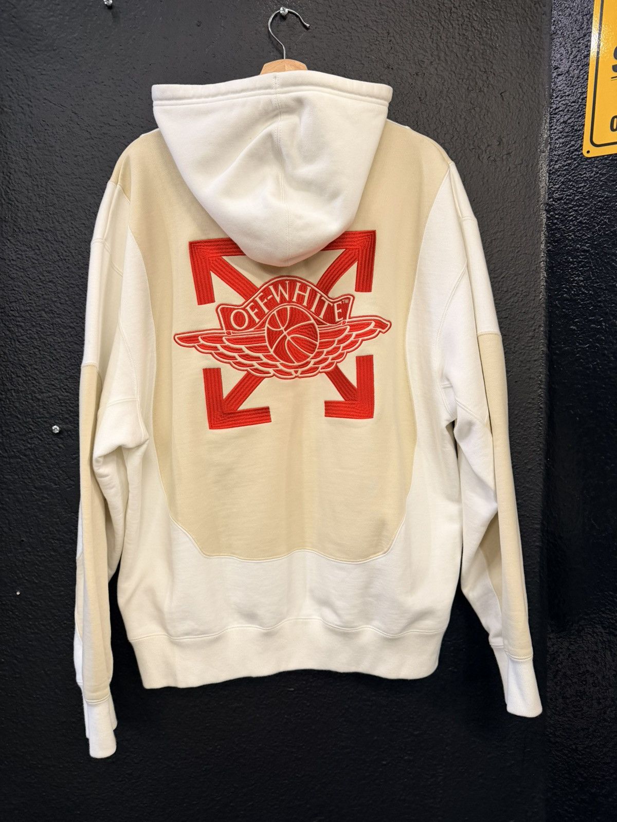 Jordan Brand × Off-White Jordan x Off white two tone cream/white arrows hoodie Size US XL / EU 56 / 4 - 1 Thumbnail