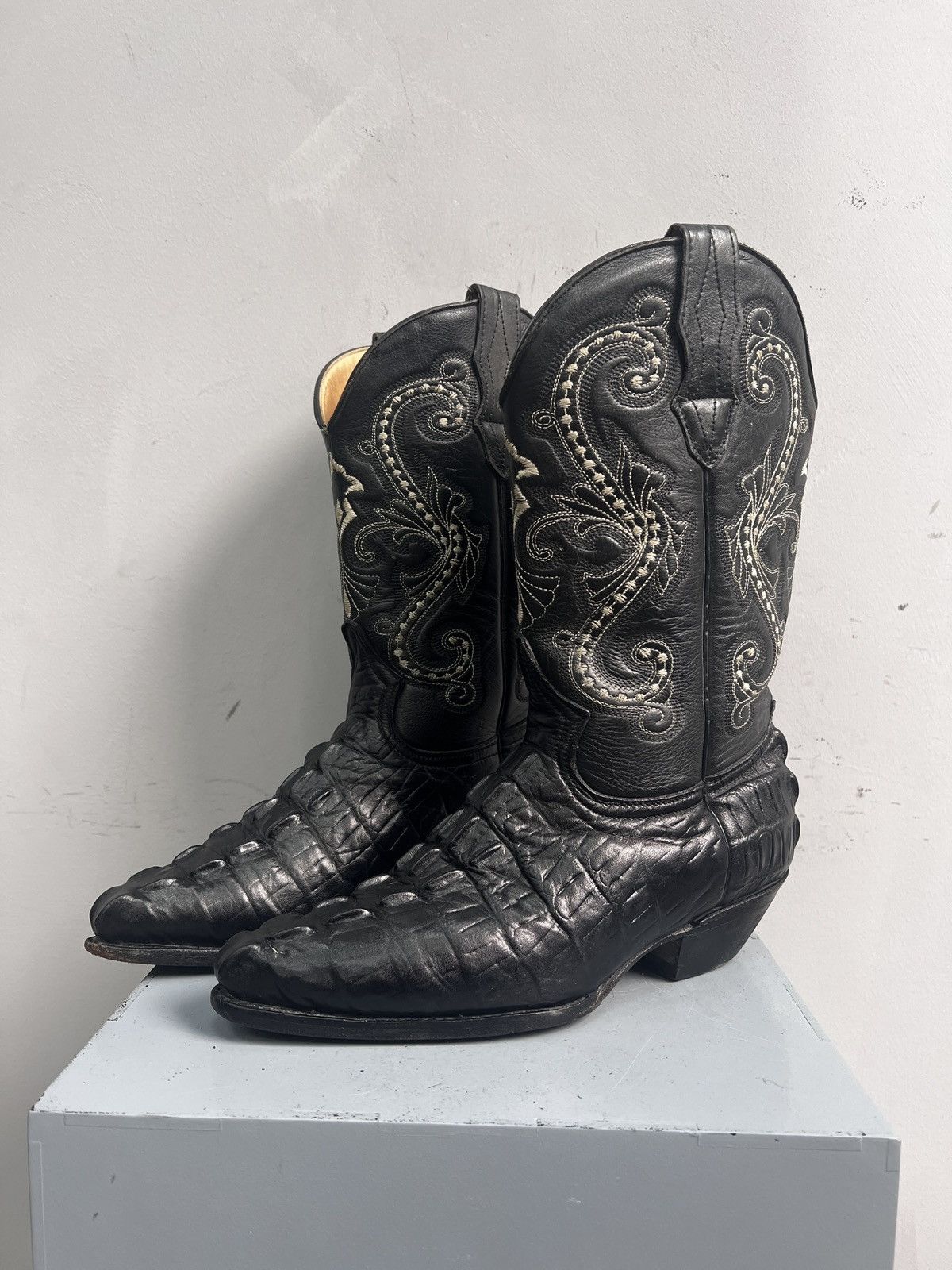 D’Emanuel guidi style aligator leather boots luxury style