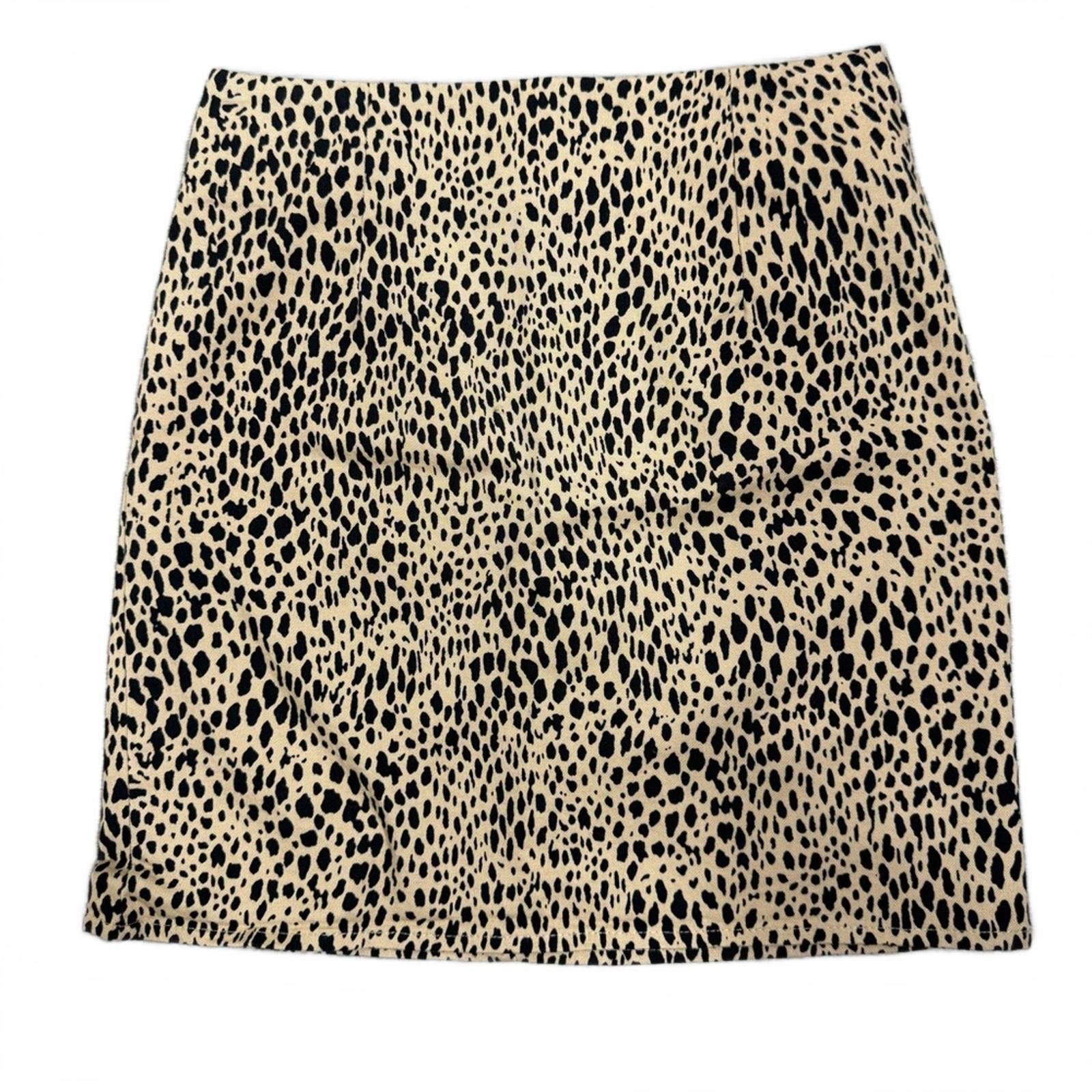 Designer Brandy Melville Tan Phoebe Animal Print Mini Skirt - Size Sm Size 28" / US 6 / IT 42 - 1 Thumbnail
