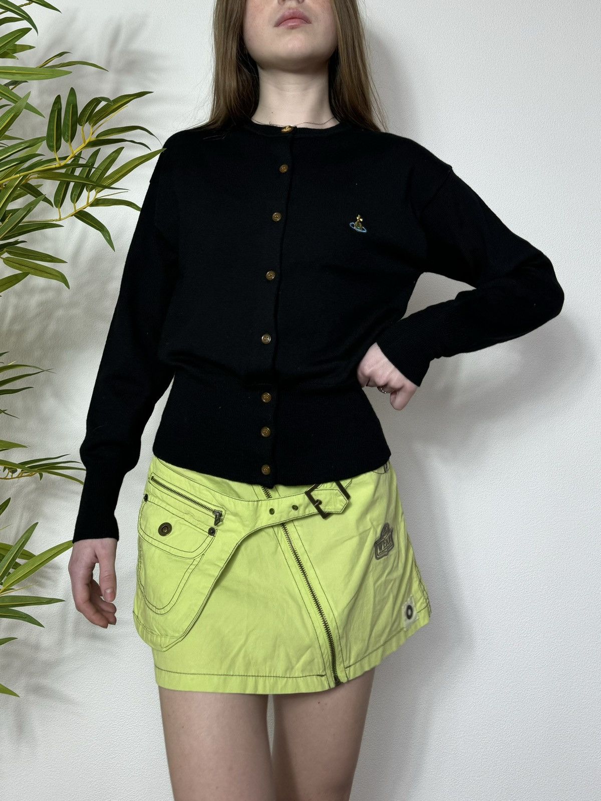 image of Avant Garde Vivienne Westwood Wool Wmns Cardigan in Black, Women's (Size Small)