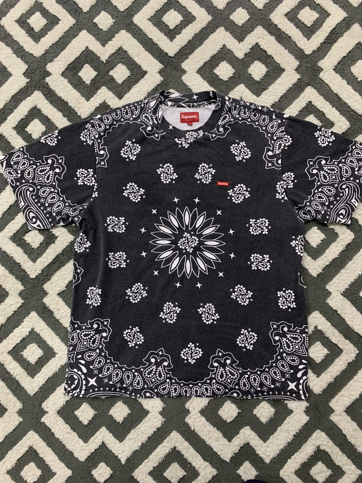 Supreme SUPREME X BANDANA SMALL BOX SHIRT Size US L / EU 52-54 / 3 - 1 Thumbnail