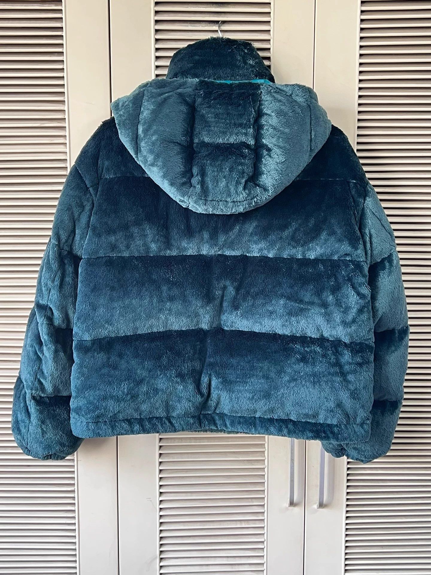 Moncler Moncler short down coat blue colorblock hooded size 0 mint Size XS / US 0-2 / IT 36-38 - 2 Thumbnail