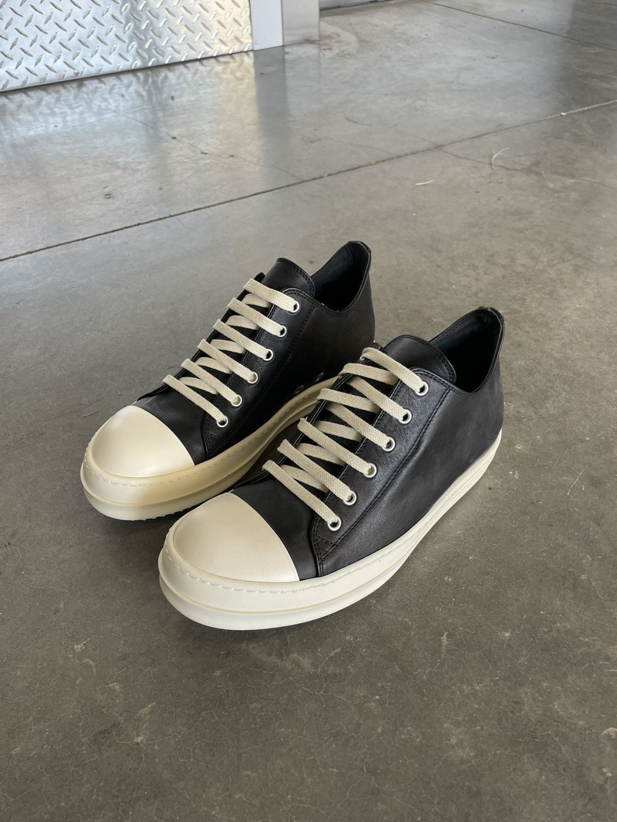 Rick Owens Rick Owen Ramones Low Size US 6 / EU 39 - 1 Thumbnail