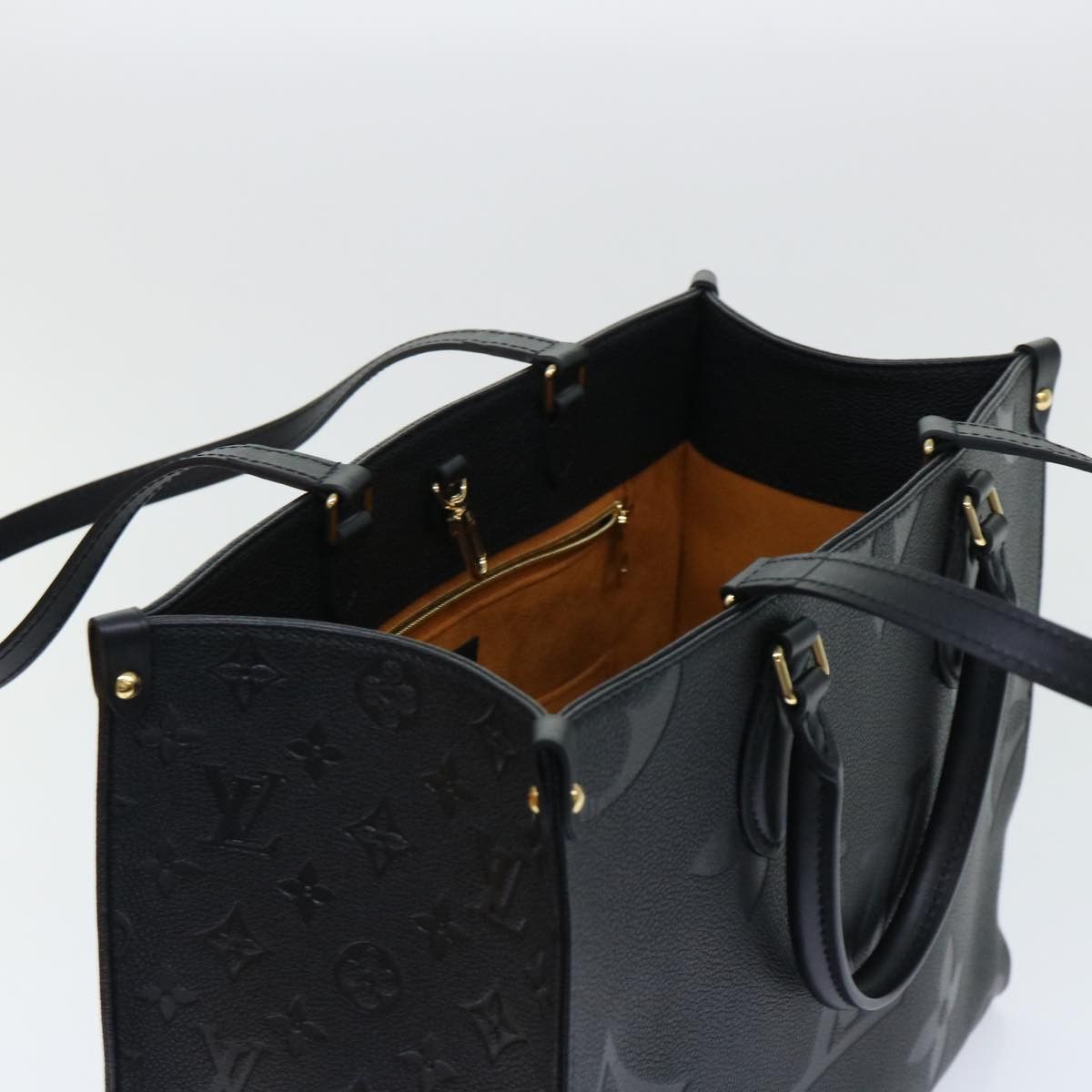 Louis Vuitton LOUIS VUITTON Monogram Empreinte On The Go MM Bag Black Size ONE SIZE - 6 Thumbnail