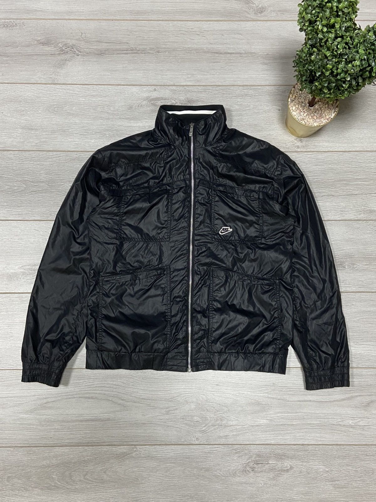 Vintage Nike vintage wet look jacket zip Size US L / EU 52-54 / 3 - 1 Thumbnail