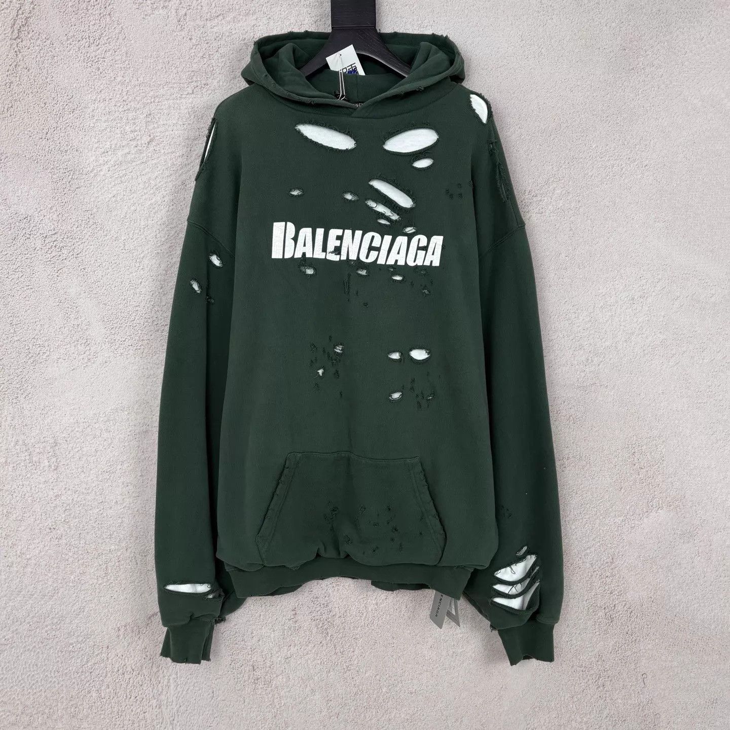 Balenciaga Balenciaga Cracked Logo Double Layer Green Hoodie S Size US S / EU 44-46 / 1 - 1 Thumbnail