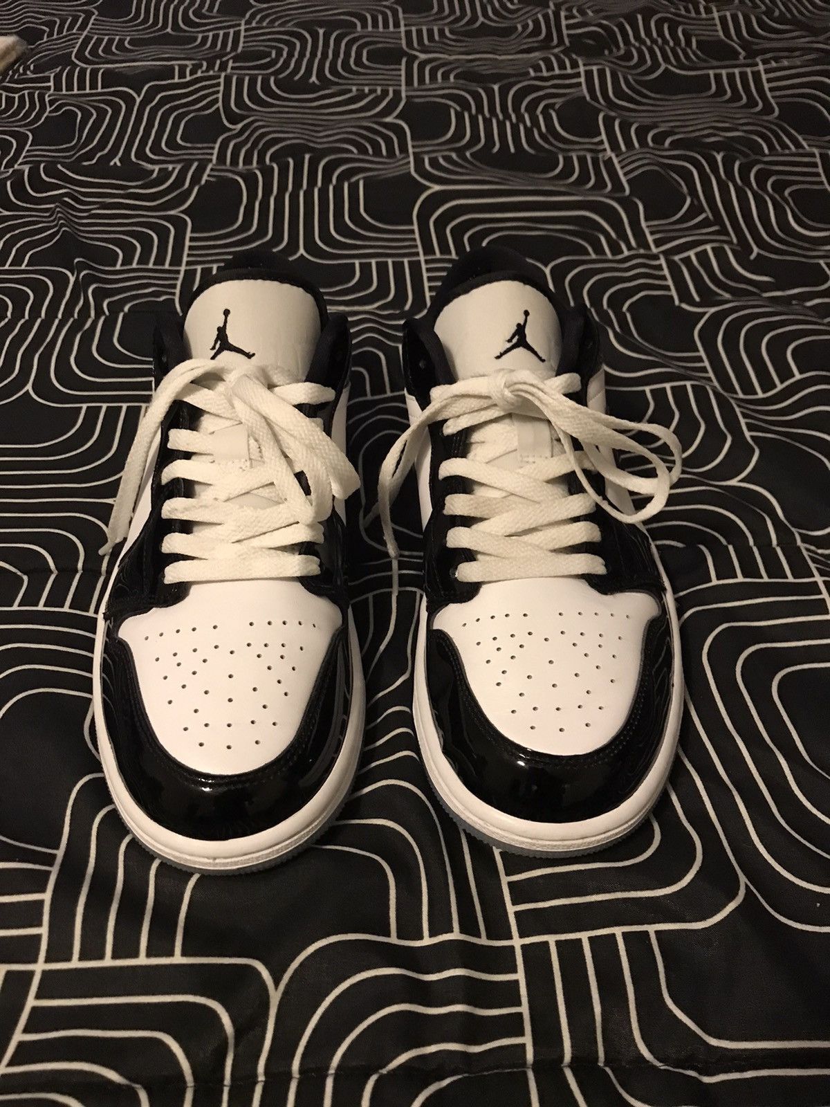 Jordan Brand × Nike Jordan 1 Low SE Concord Used Size 9.5 Size US 9.5 / EU 42-43 - 4 Thumbnail