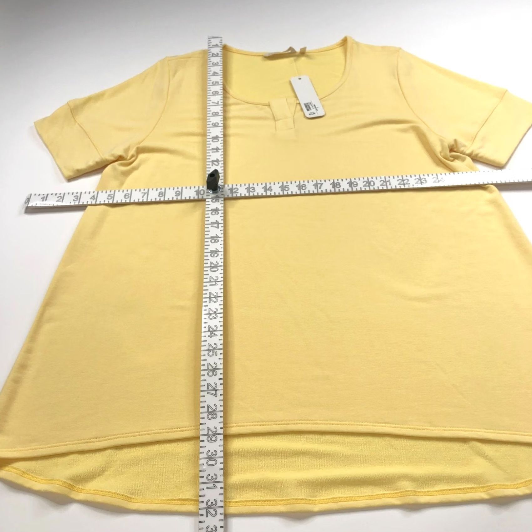 Soft Surroundings Soft Surroundings Portia Top Pullover 1X Yellow Yellow Solid 3/4 Sleeve Round Neck Blouse Womens Plus Casual, Travel 9.25 Size XL / US 12-14 / IT 48-50 - 7 Thumbnail