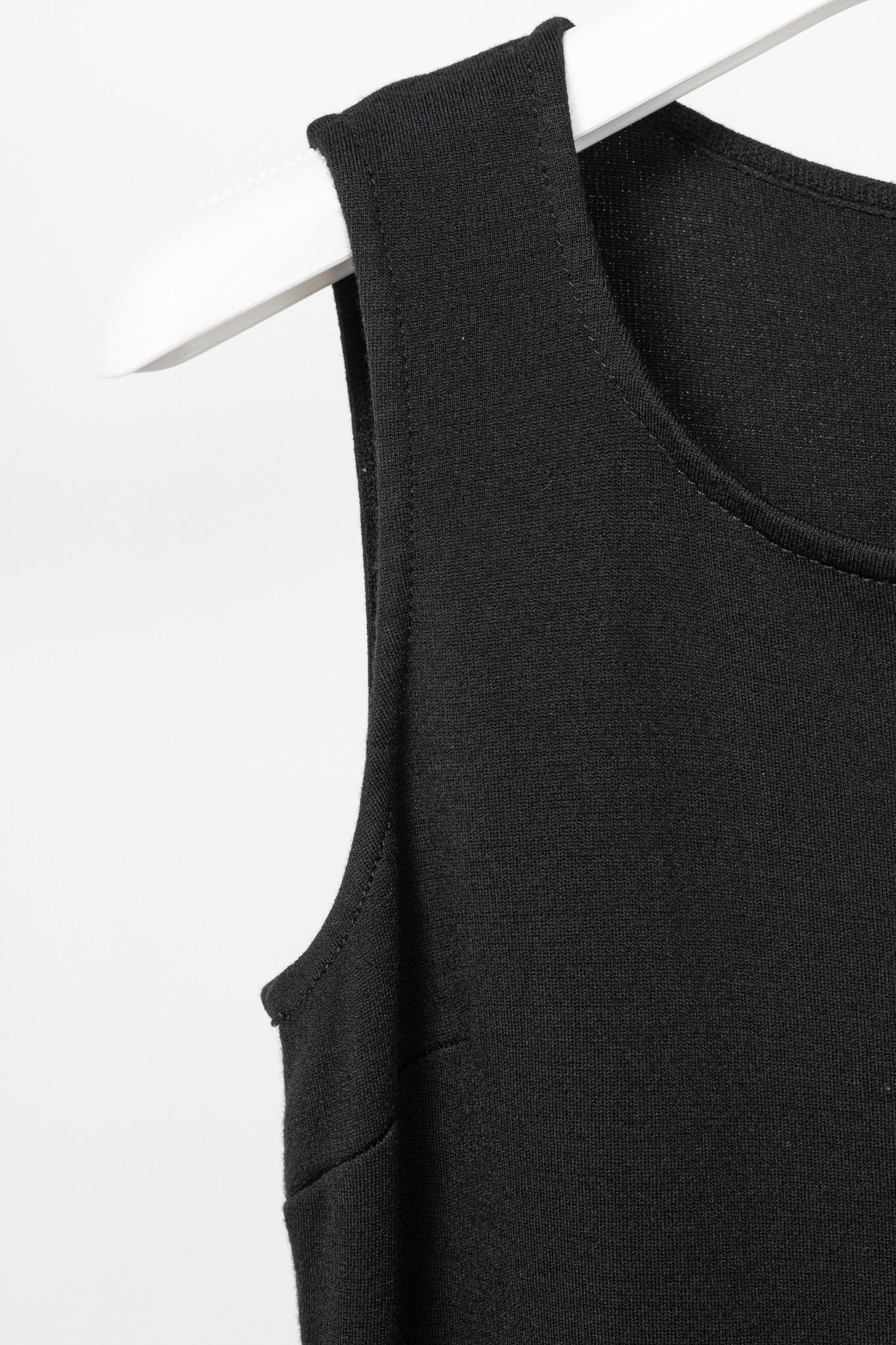 St. John St. John Caviar AW16 Black Wool-Blend Knit Sleeveless Dress Size M / US 6-8 / IT 42-44 - 5 Thumbnail