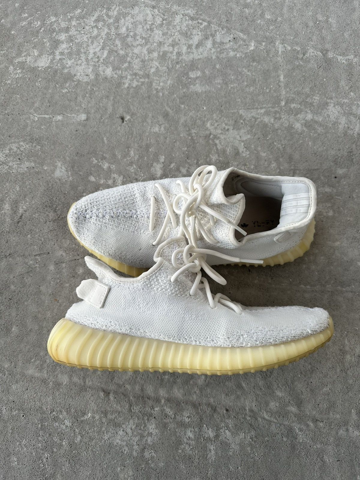Kanye west yeezy cream white clearance