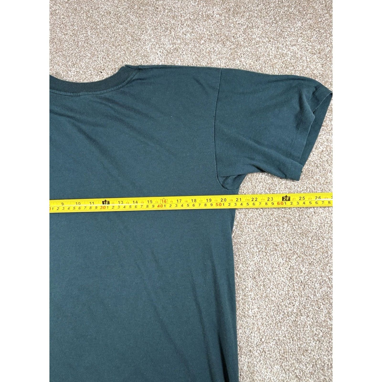 Greats VINTAGE DNS Inc Great Northern Wilderness Canada T-Shirt Mens Green 90s Animal Cartoon Nature Short Sleeve Crew Neck Size L Regular Clip Stain Size US L / EU 52-54 / 3 - 8 Thumbnail