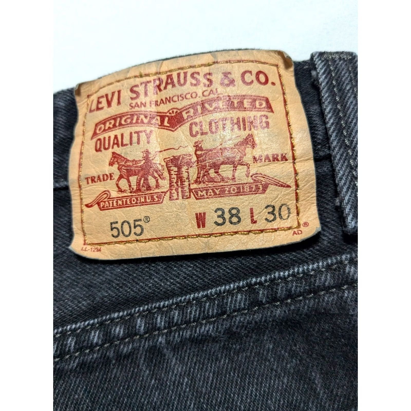 Levi's VTG Levi's 505 Regular Jeans Men 38x30 Black Denim Jeans Regular Fit Slim Straight 90s Fans Mens Size US 38 / EU 54 - 3 Thumbnail