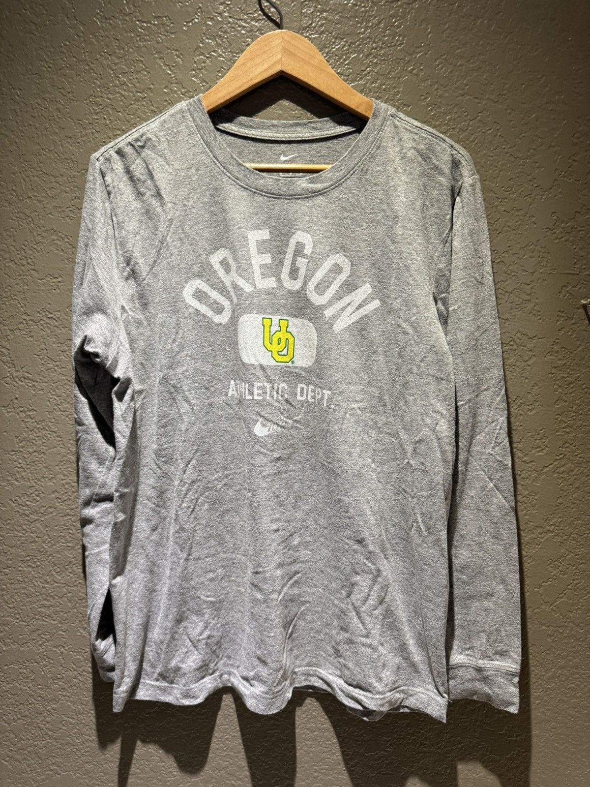 University of oregon Nike Athletics Shirt Medium Grey