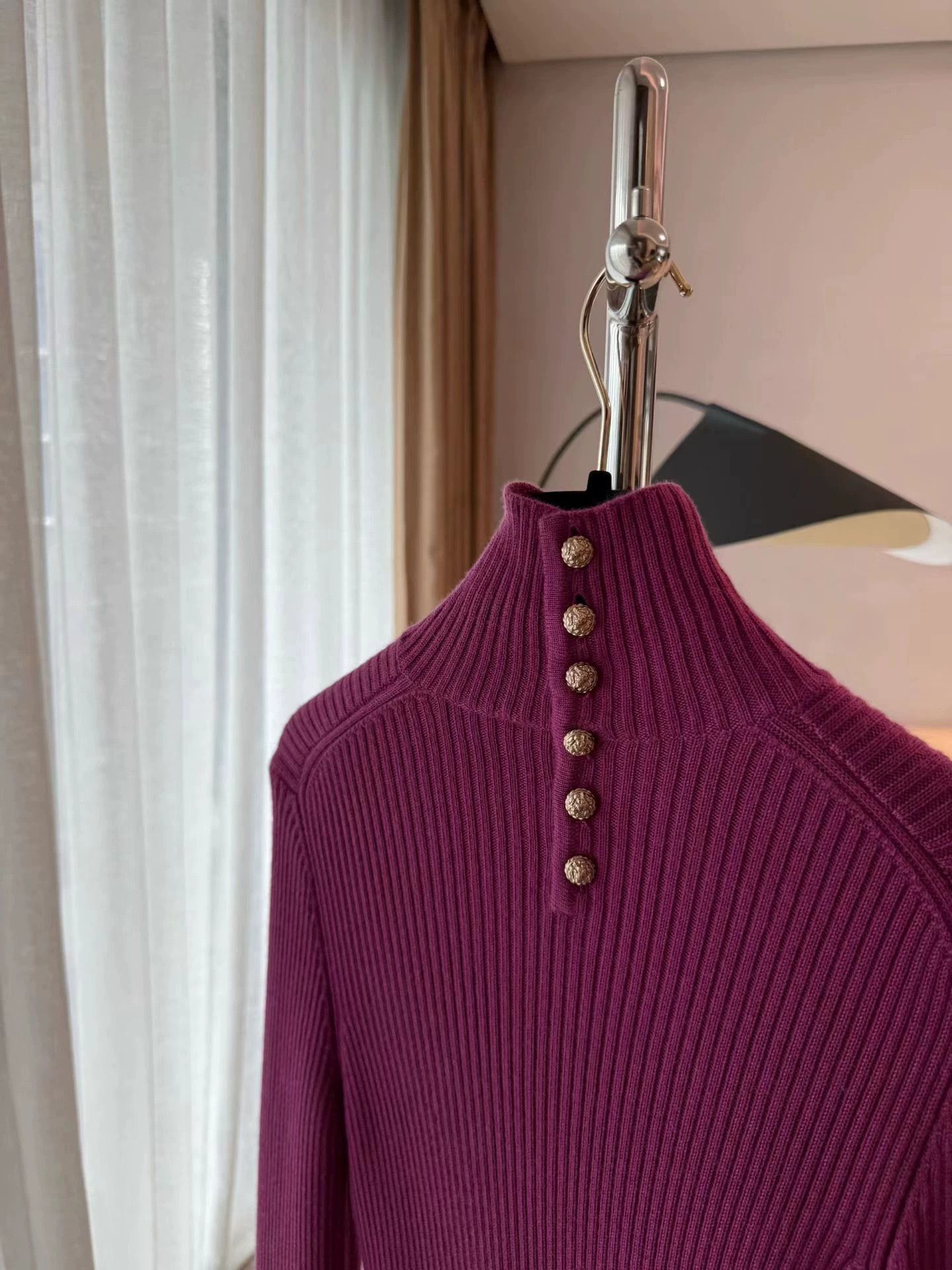 Chanel Chanel 100% Cashmere Sweater Size 38 Size S / US 4 / IT 40 - 5 Thumbnail