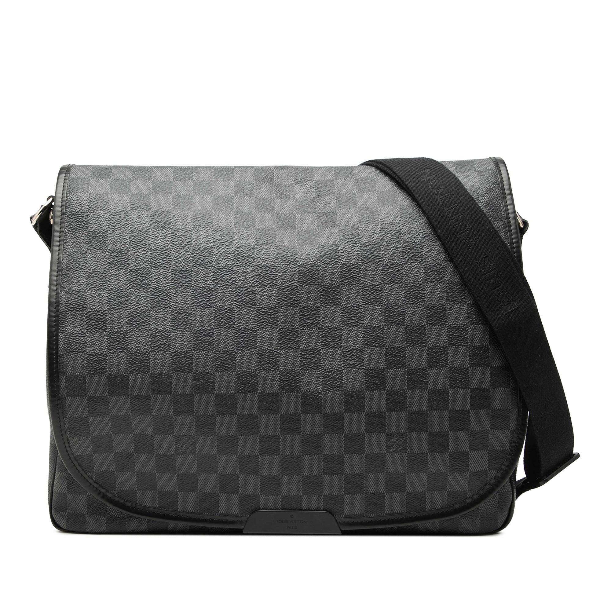 Louis Vuitton Damier Graphite Daniel GM Size ONE SIZE - 1 Thumbnail