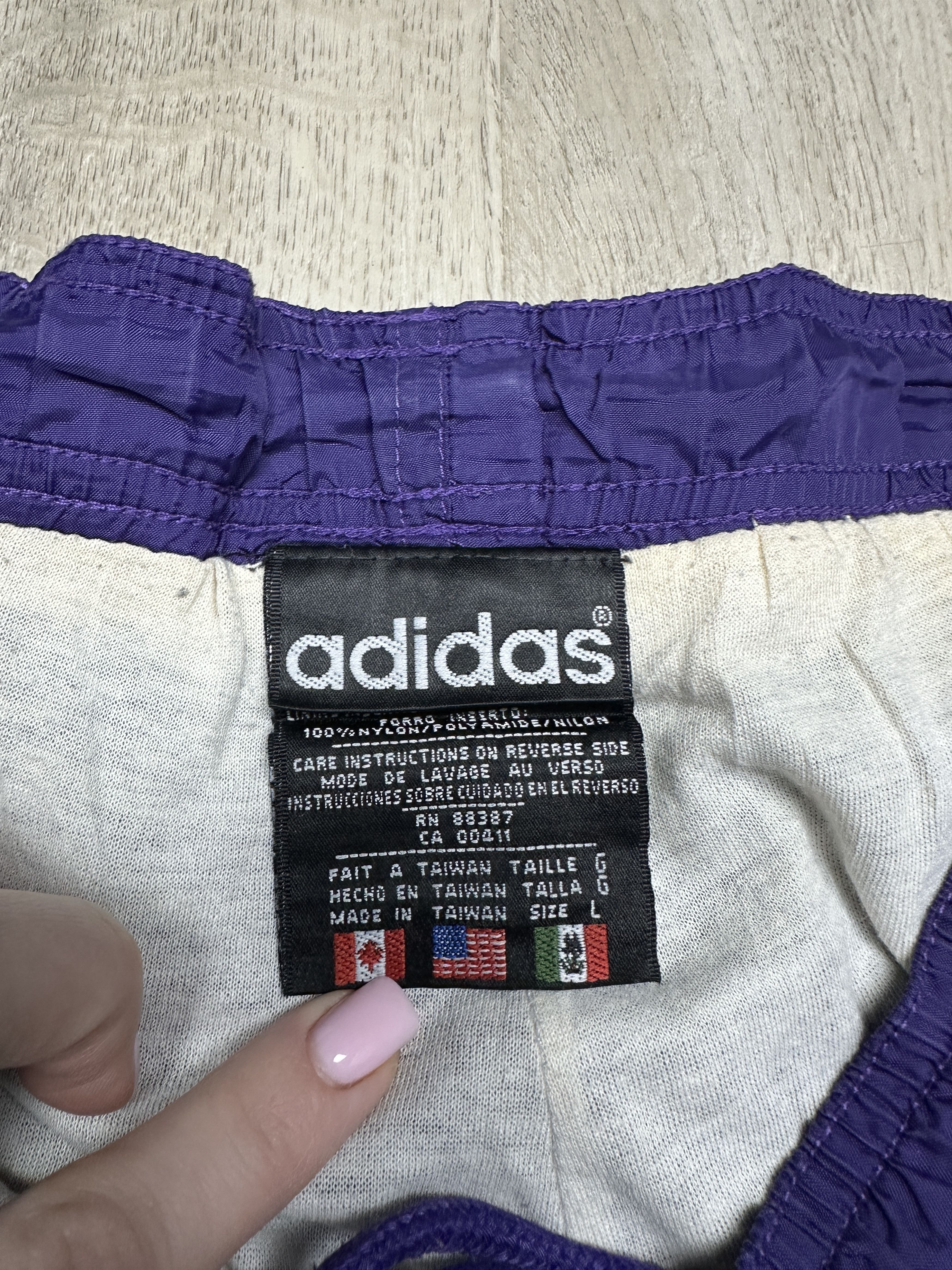 Adidas Adidas 90s Vintage Nylon Mens Track Pants Size US 34 / EU 50 - 5 Thumbnail